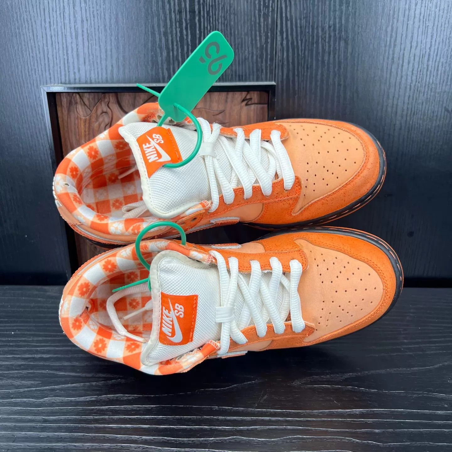 Nike Nike Dunk SB Low Orange Lobster 40 Boxed Size US 7 / EU 40 - 3 Thumbnail