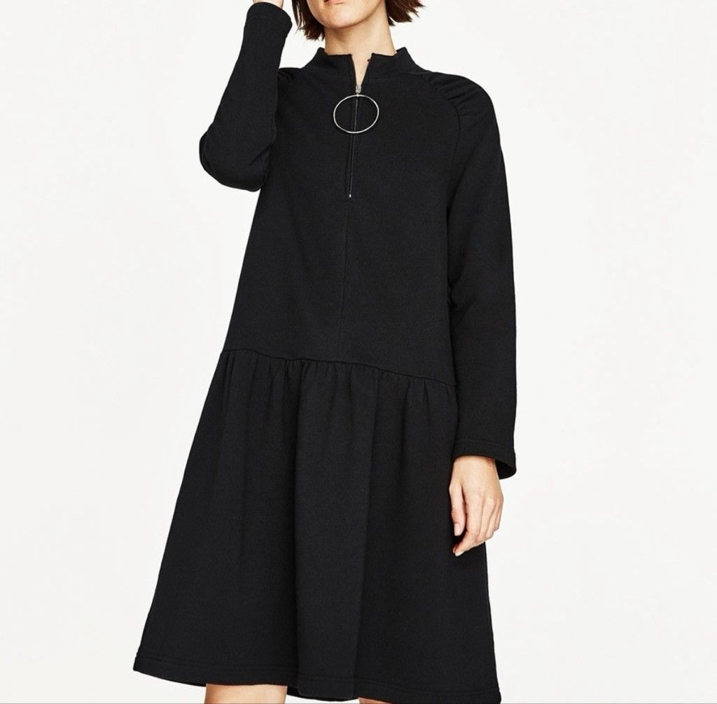 Zara ZARA Long Sleeve Sweater Dress Big Hoop Zipper Ruched Vneck Size S / US 4 / IT 40 - 1 Thumbnail