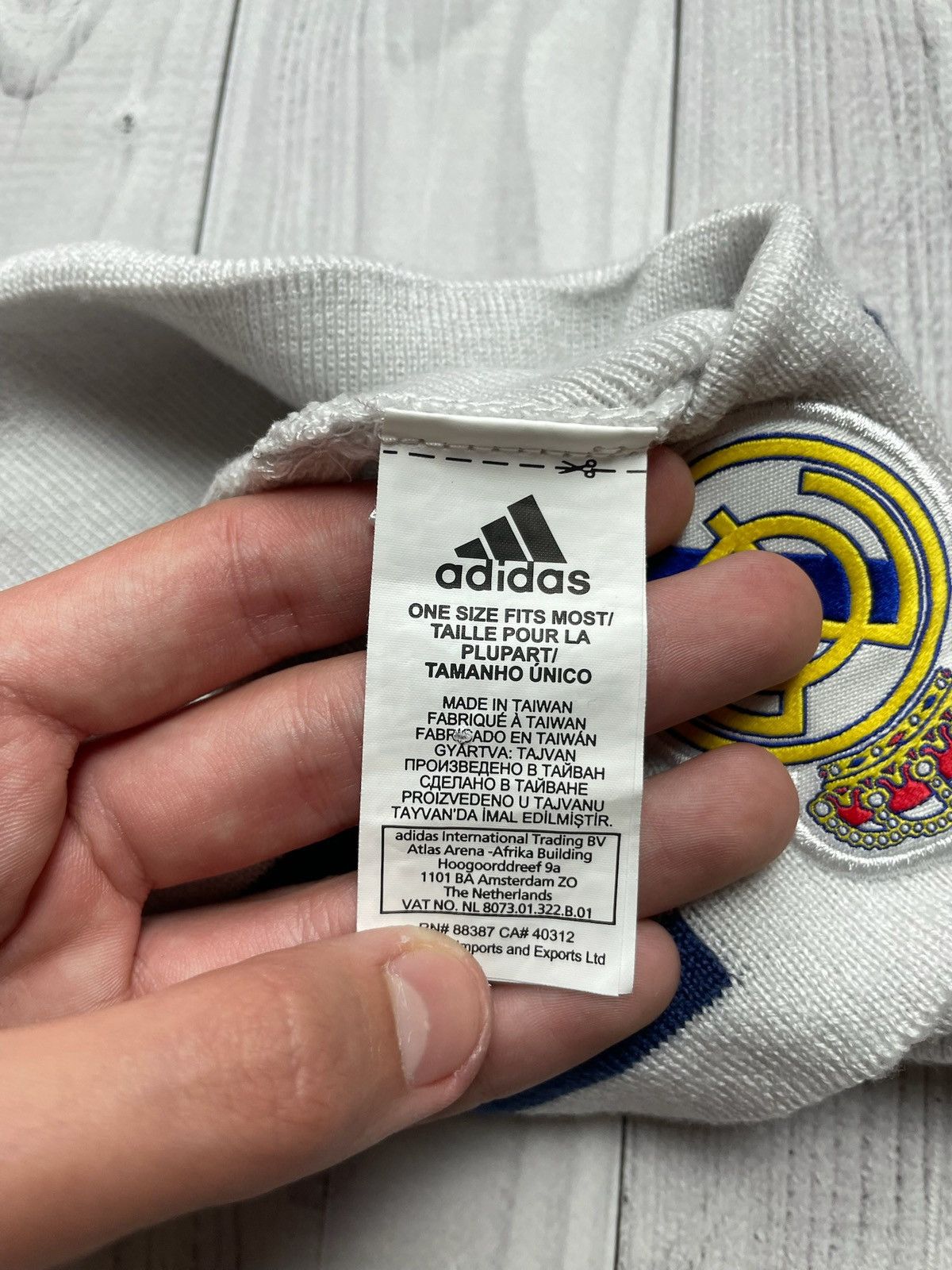 Adidas × Vintage Vintage adidas soccer hat Real Madrid logo Size ONE SIZE - 3 Thumbnail