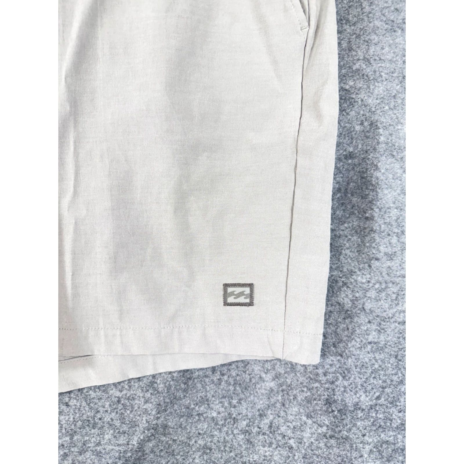 Billabong Billabong Hybrid Chino Shorts 18" Mens 40 Light Gray Stretch Flat Front Pockets NWT Size US 40 / EU 56 - 5 Thumbnail