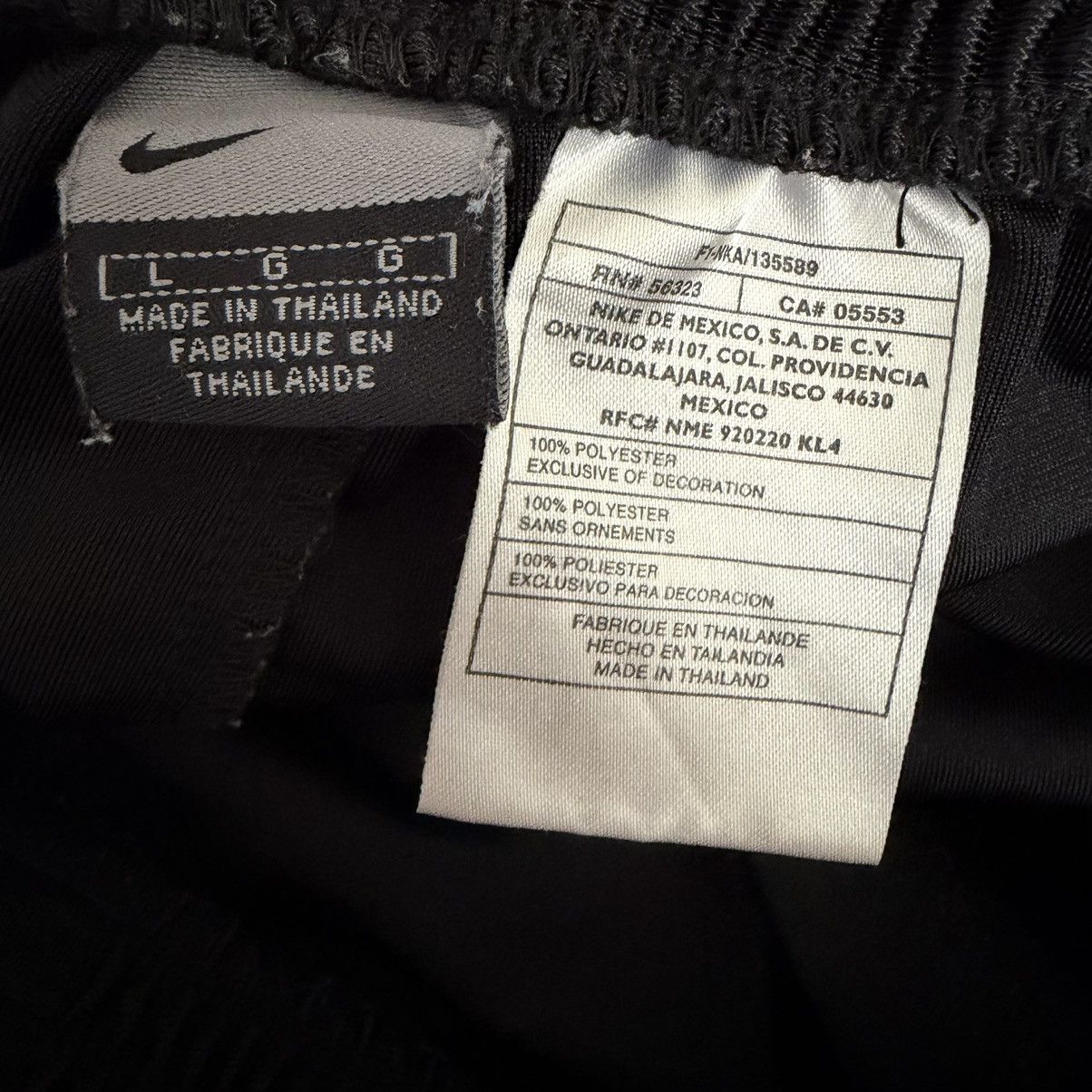 Nike Vintage Nike Tearaway Side Snap Warm Up Track Pants Black Size US 35 - 4 Thumbnail