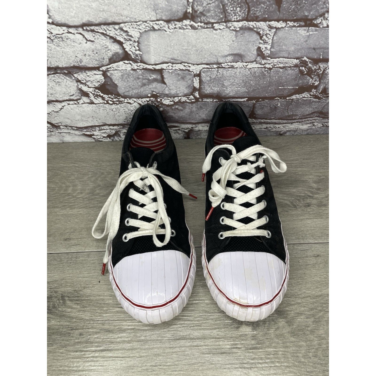 Red Bull Red Ball Jets ‘51 Black & White Canvas Low Top Sneakers Shoe Size US 10 / EU 43 - 2 Thumbnail