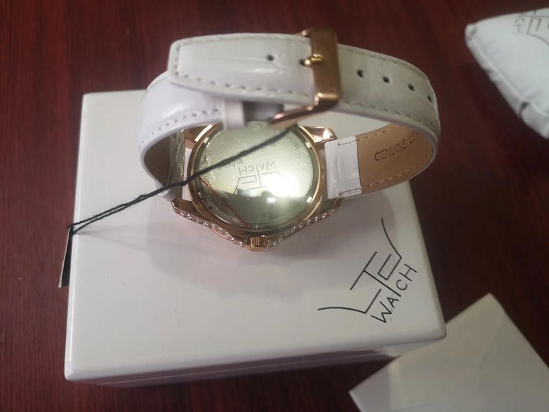 Designer Ltd rose gold dial white leather strap watch Size ONE SIZE - 8 Thumbnail
