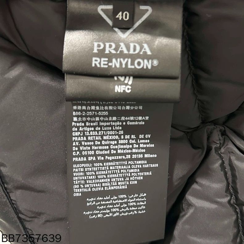 Prada PradaDiamond recycled nylon logo down jacket 2503-Nextarrow Size US XXS / EU 40 - 5 Thumbnail