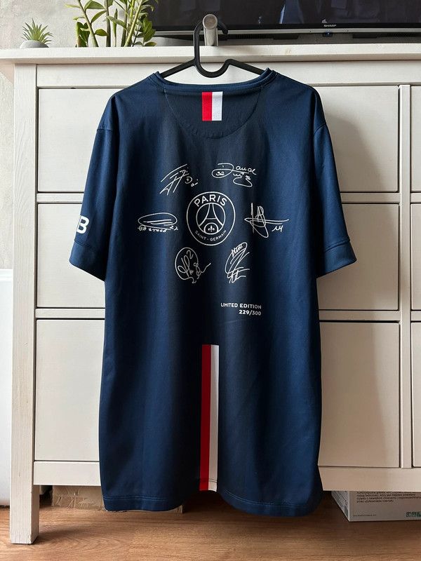image of Super Nike Paris Saint Germain 1 Of 300 Limited Jersey in Navy, Men's (Size Large)