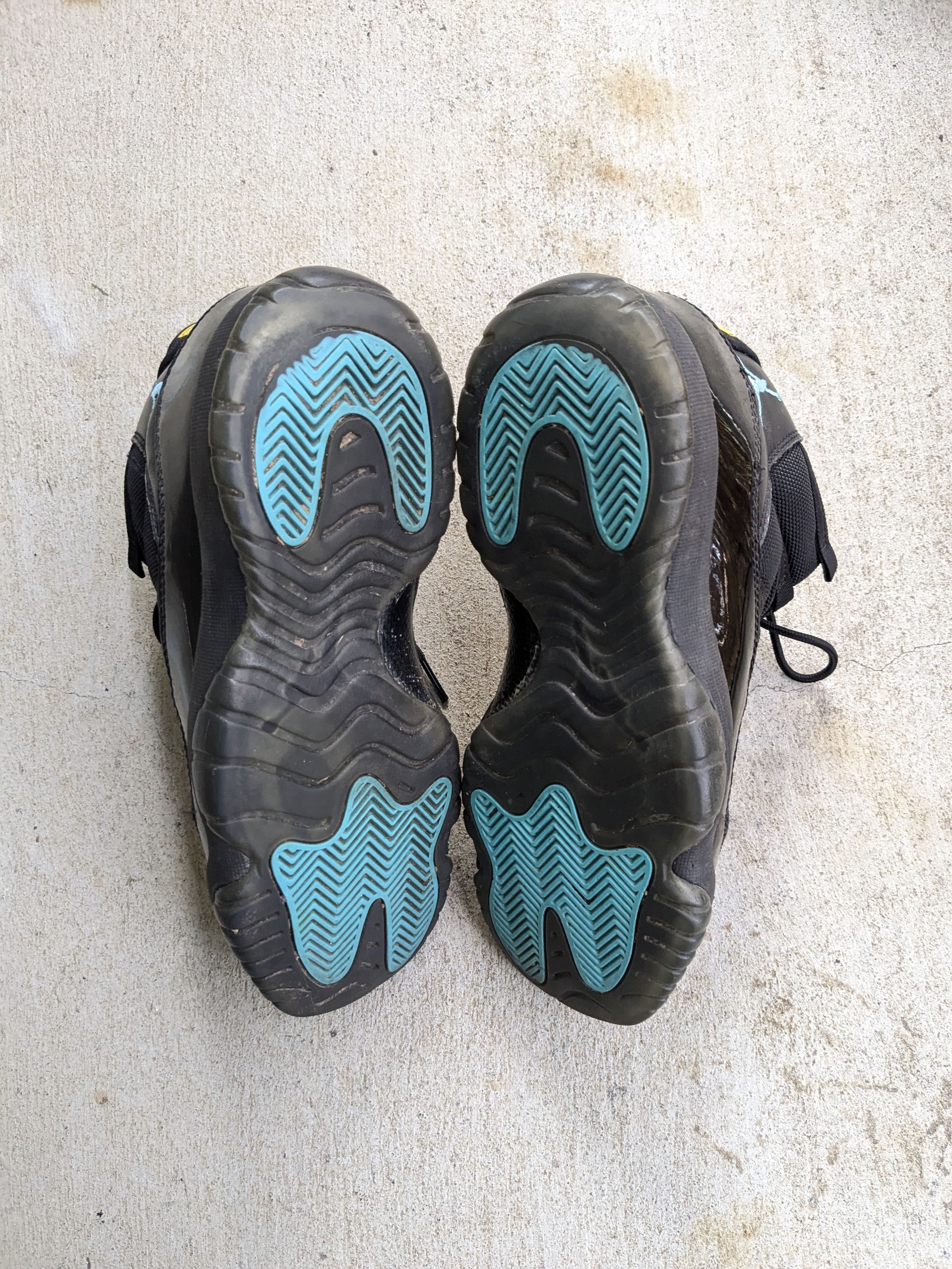 Jordan Brand Nike Air Jordan 11 Gamma Blue 378038-006 7Y Size US 7 / EU 40 - 13 Thumbnail