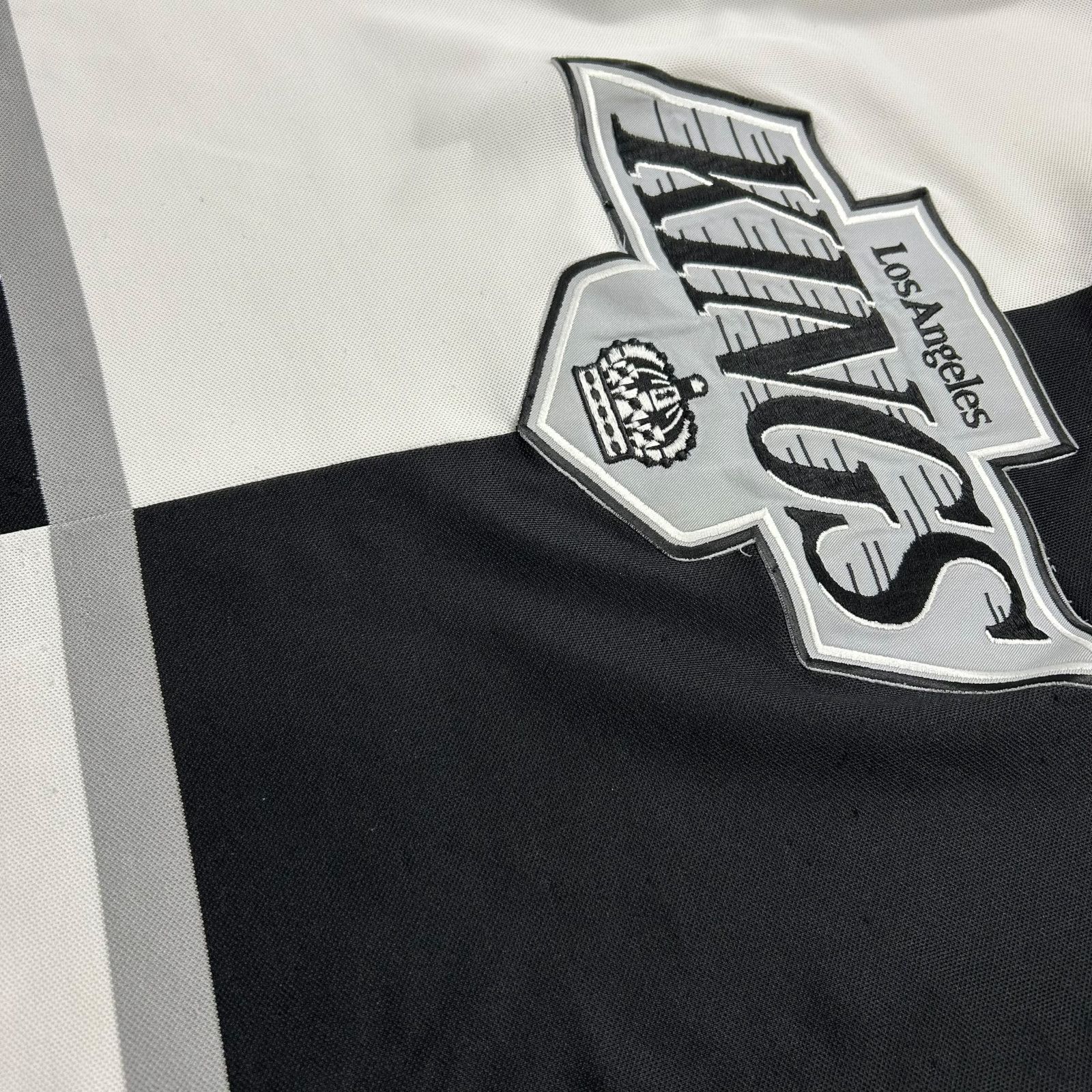 NHL RARE VTG 90s NHL LOS ANGELES KINGS CCM HOCKEY JERSEY Size US M / EU 48-50 / 2 - 7 Thumbnail
