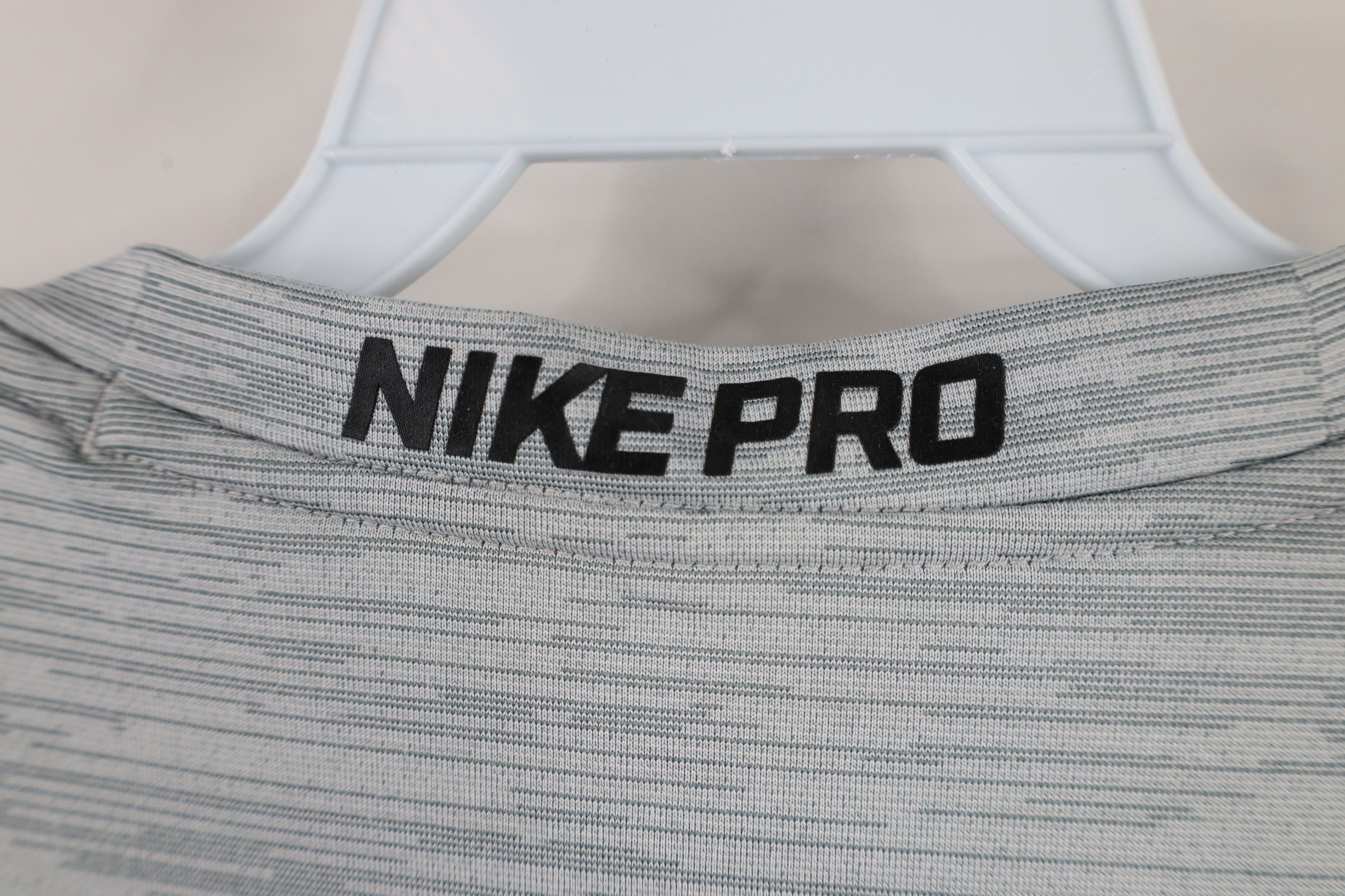 Nike × Vintage Nike Pro Center Swoosh Short Sleeve Training T-Shirt Gray Size US XL / EU 56 / 4 - 11 Thumbnail