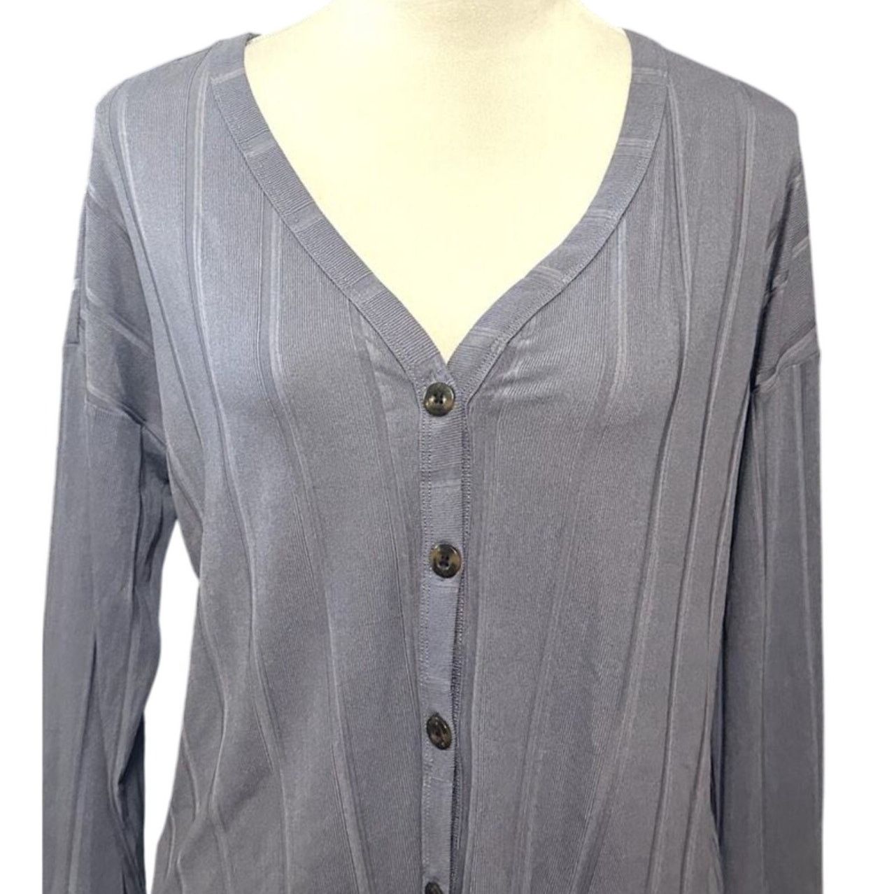 Other Danskin Women's Gray/Blue Light Weight Ribbed Blouse M NWOT Size M / US 6-8 / IT 42-44 - 2 Thumbnail