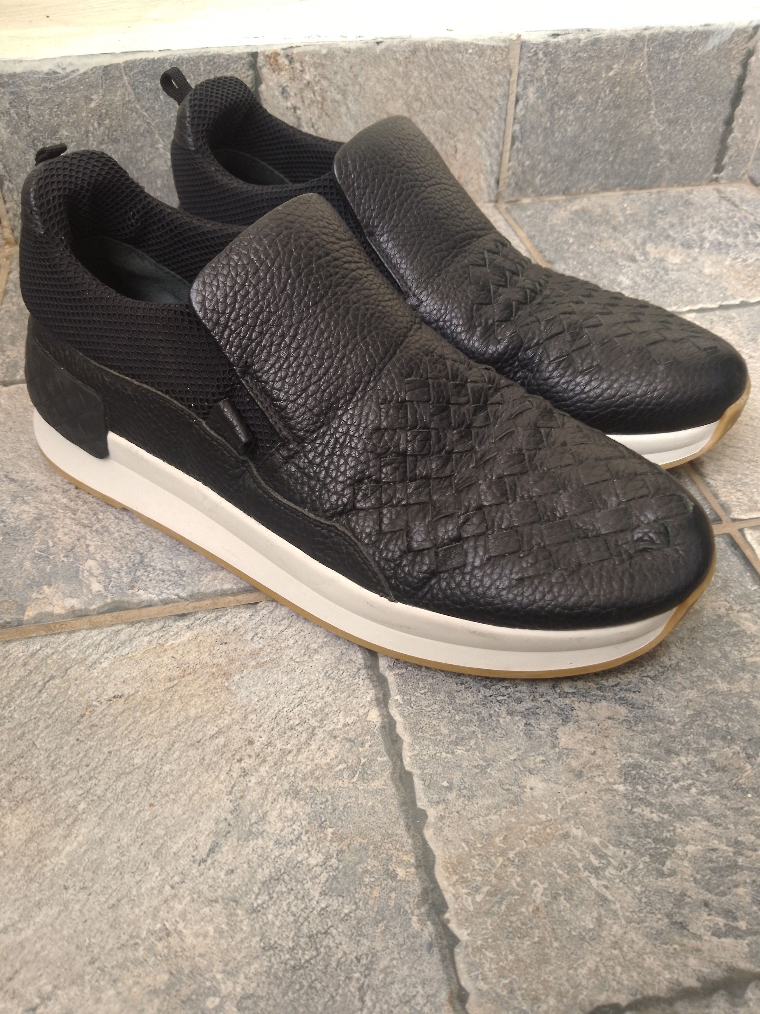 Bottega Veneta Bottega veneta Intrecciato weave leather sneakers Size US 6 / EU 39 - 1 Thumbnail