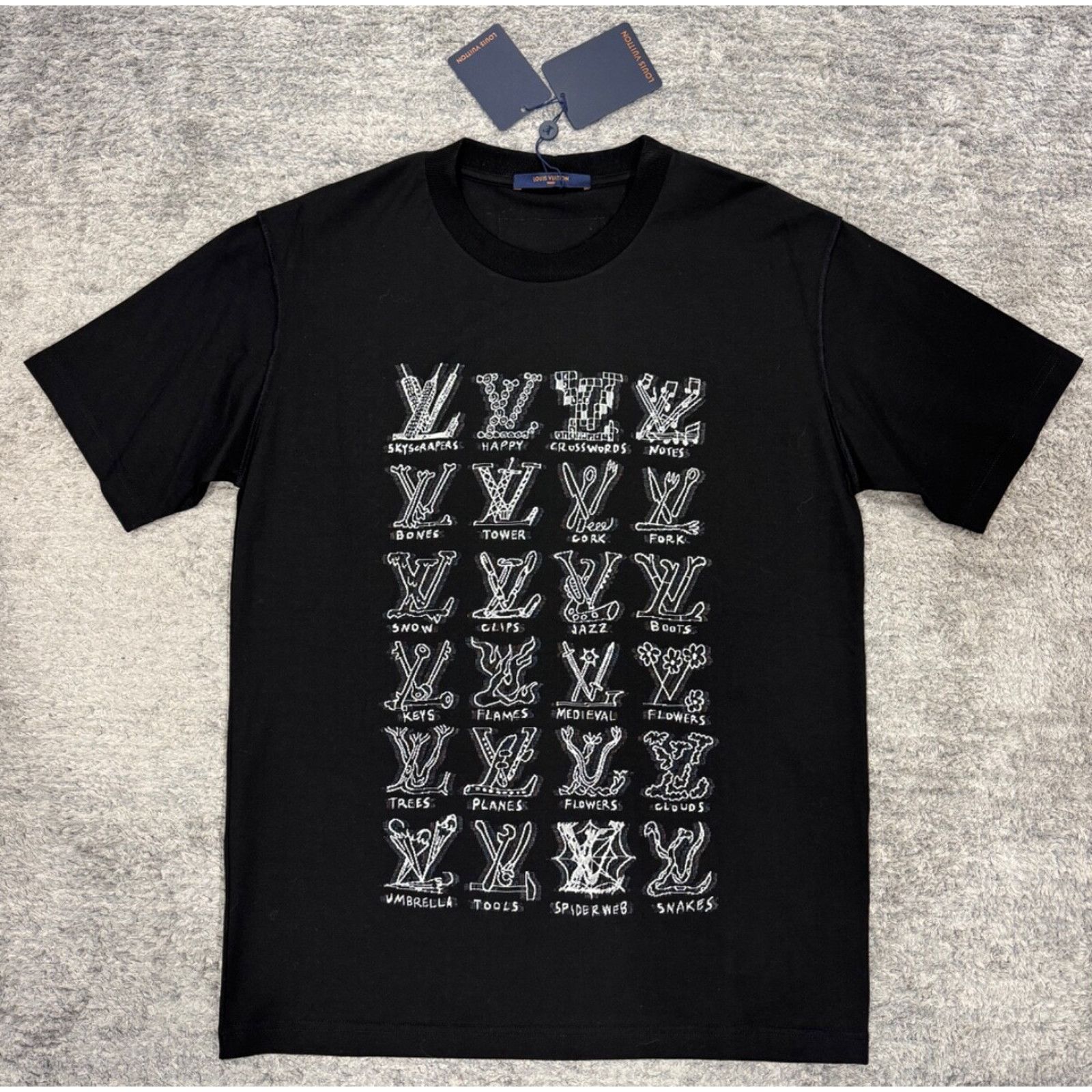 Louis Vuitton Louis Vuitton LV Cartoons Jacquard Black White Logo Short Size US L / EU 52-54 / 3 - 2 Thumbnail