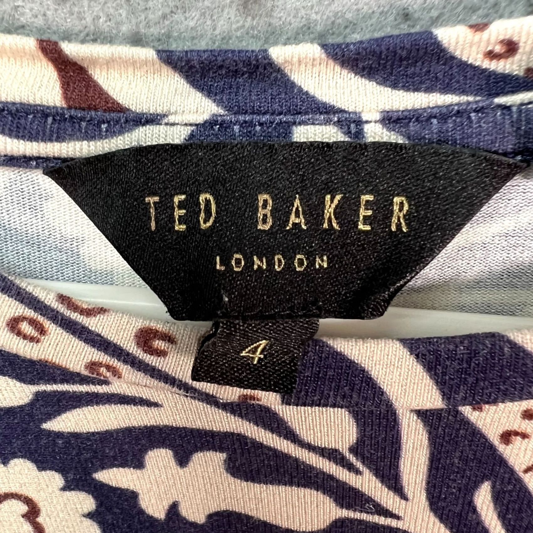 Ted Baker Ted Baker Top Womens Size 4 Navy & Beige Floral Print Short-Sleeve Size S / US 4 / IT 40 - 3 Thumbnail