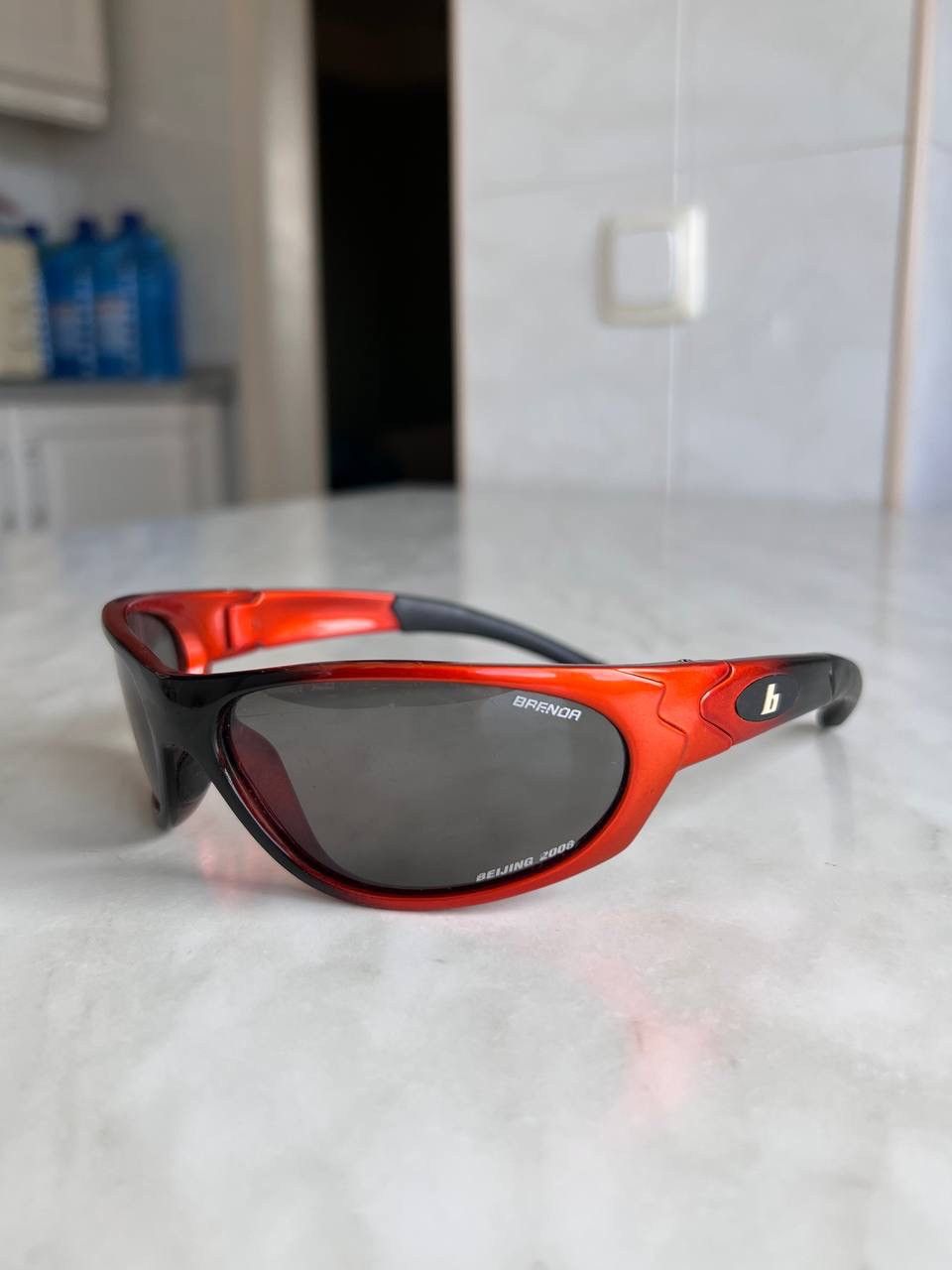 Japanese Brand Vintage Beijing 2008 Sports Brenda Oakley Style Sunglasses Size ONE SIZE - 1 Thumbnail