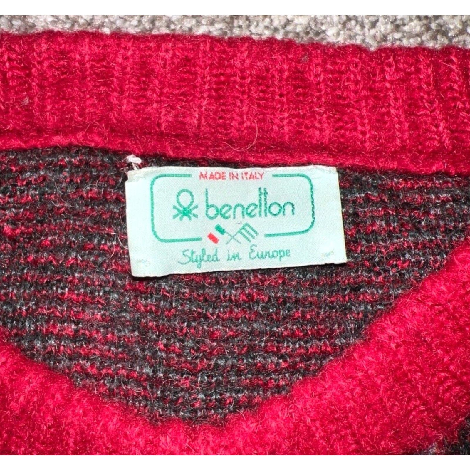 United Colors Of Benetton VTG Benetton CREWNECK Sweater Ski Men M Red ITALY Size US M / EU 48-50 / 2 - 3 Thumbnail