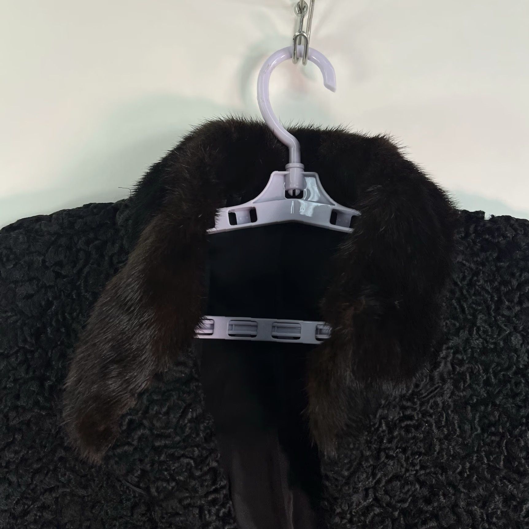 L.A.M.B. VINTAGE 1950s Persian Curly Lambswool Coat S/M Mink Fur Collar Black US Original Eveningwear Coat Mens Women** Size S / US 4 / IT 40 - 2 Thumbnail