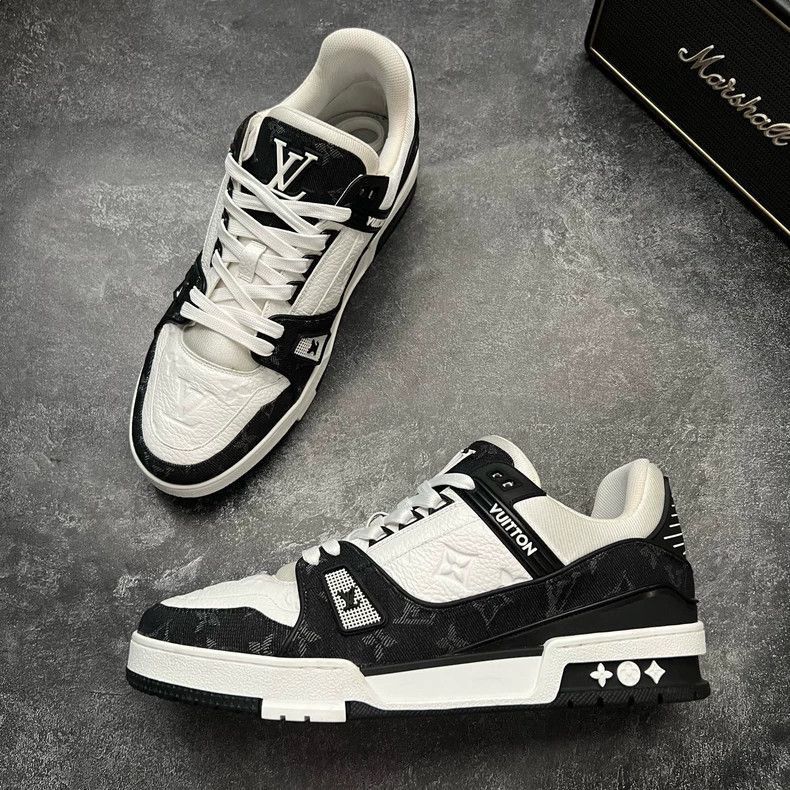 Louis Vuitton Louis Vuitton LOUIS VUITTON LV TRAINER Sneakers Black and Size US 8 / EU 41 - 3 Thumbnail