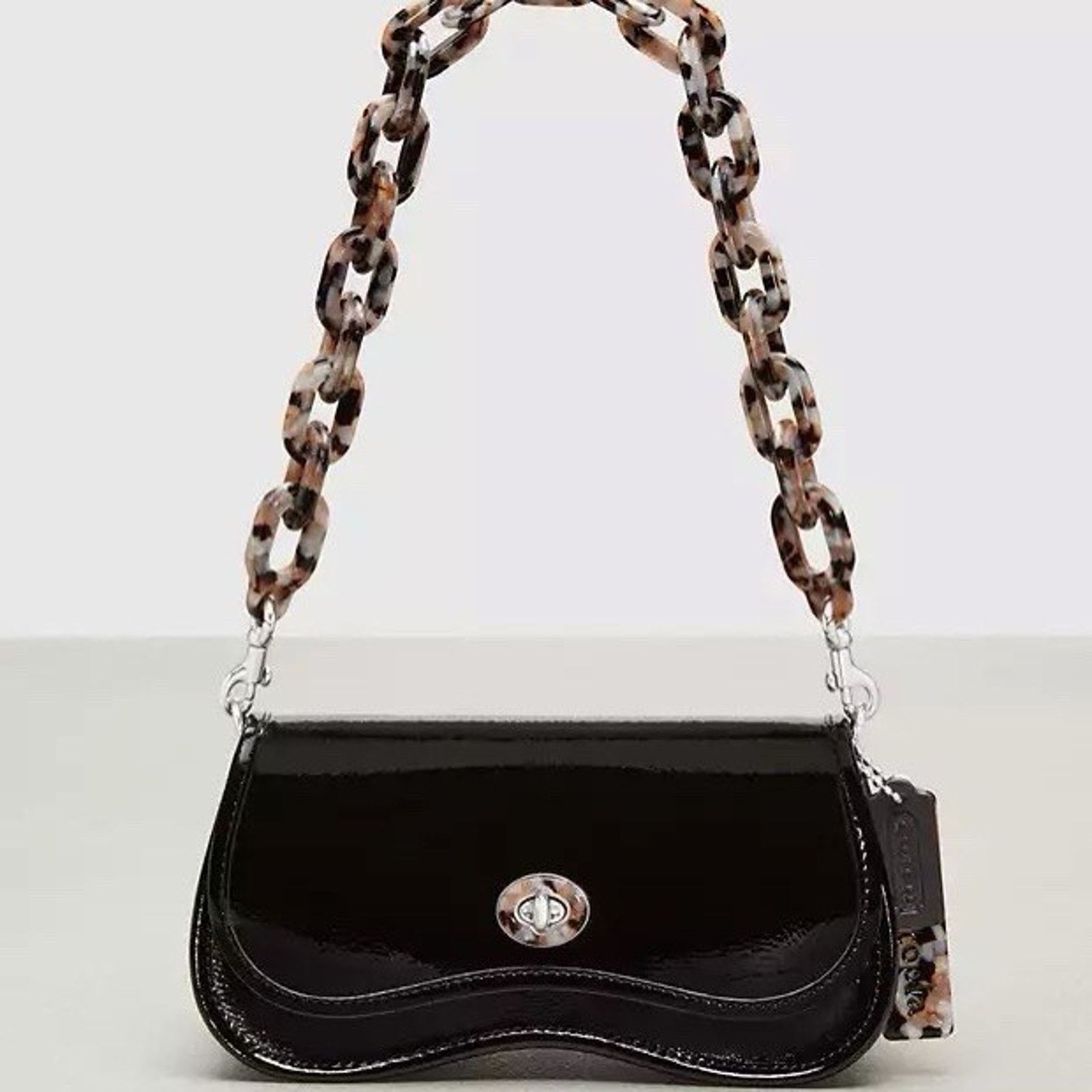 Coach NWT Coach Wavy Dinky Bag Patent Leather CQ056 Black Size ONE SIZE - 6 Thumbnail