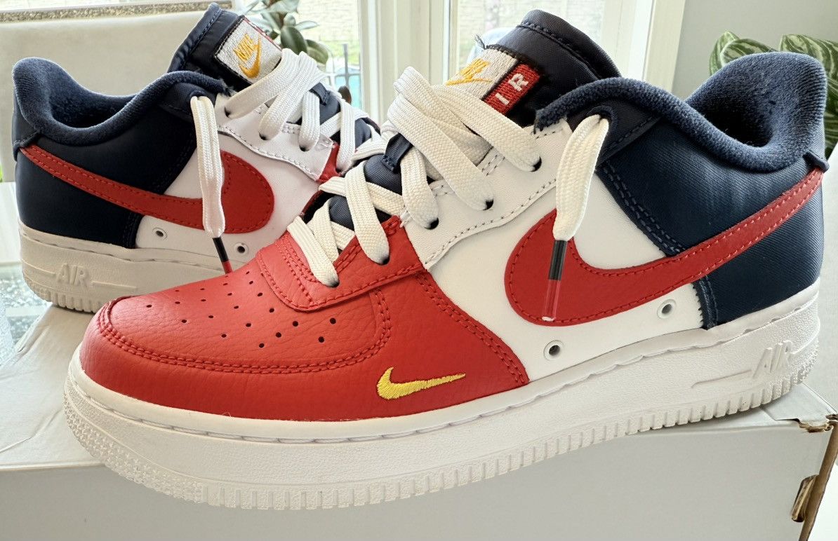 Nike Nike Air Force 1 LV8 (GS) Size US 5 / EU 37 - 5 Thumbnail