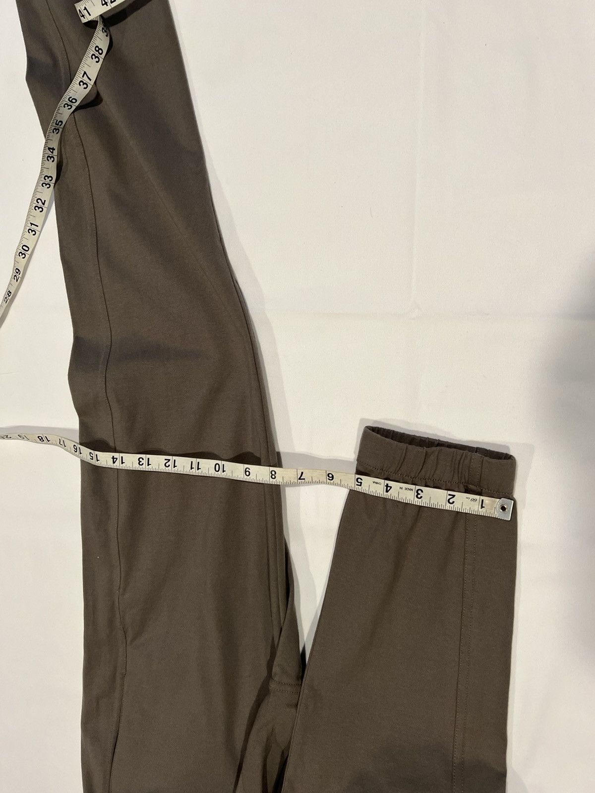 Saint Laurent Paris Saint Laurent men’s joggers. S. $650 Size US 30 / EU 46 - 3 Thumbnail