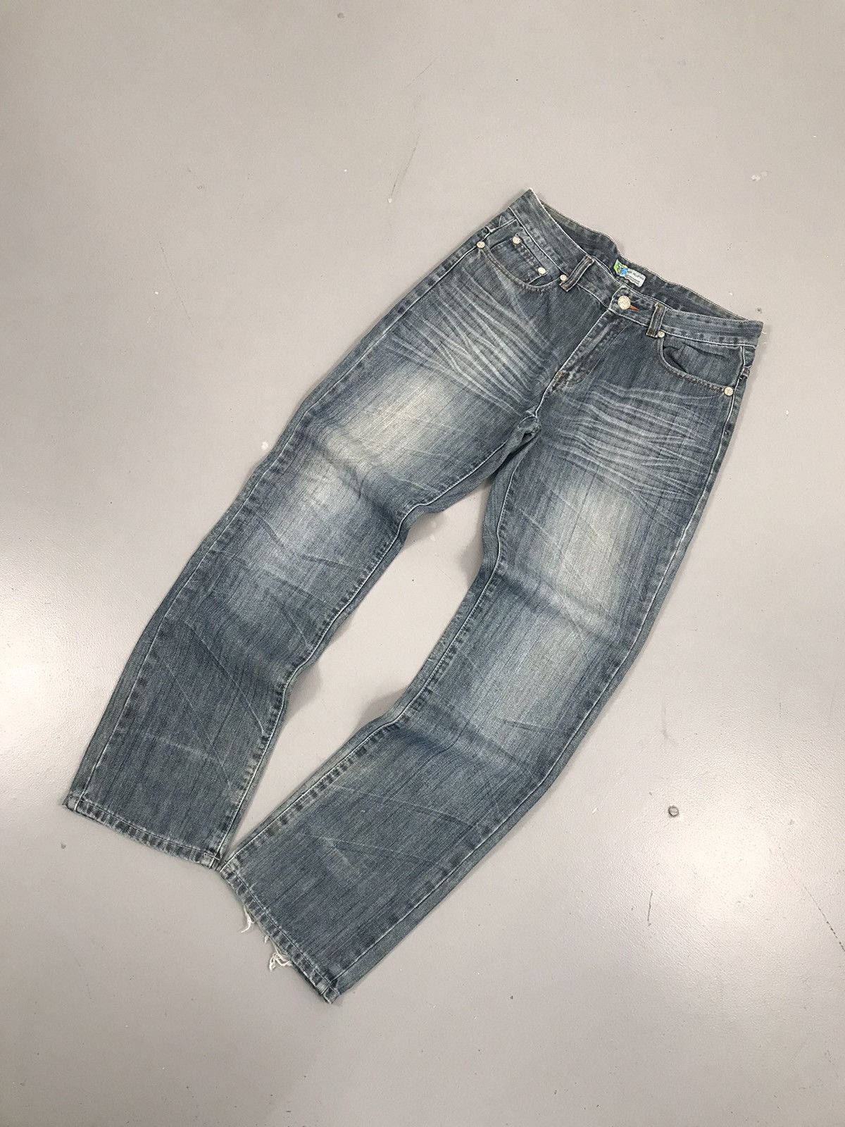 Vintage Y2K vintage popul arclothes crazy pocket embroidery denim Size US 33 - 2 Thumbnail