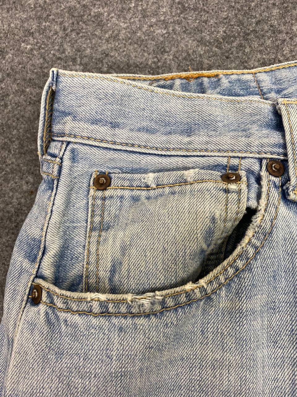 Levi's vintage levis 504 light wash denim distressed style Size US 35 - 14 Thumbnail
