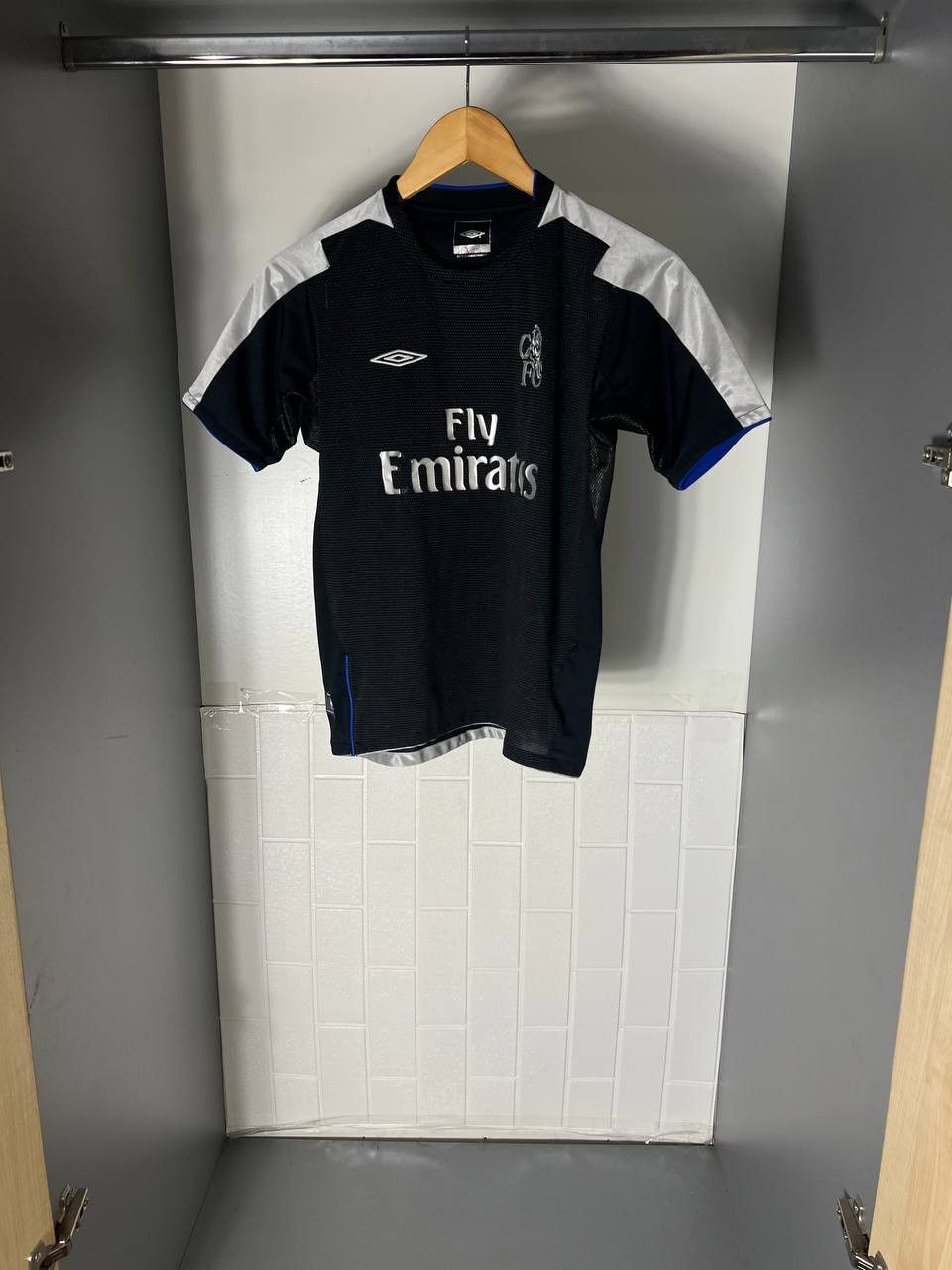 Umbro VINTAGE UMBRO FC CHELSEA LONDON ENGLAND SOCCER JERSEY 90s Size US XXS / EU 40 - 2 Thumbnail