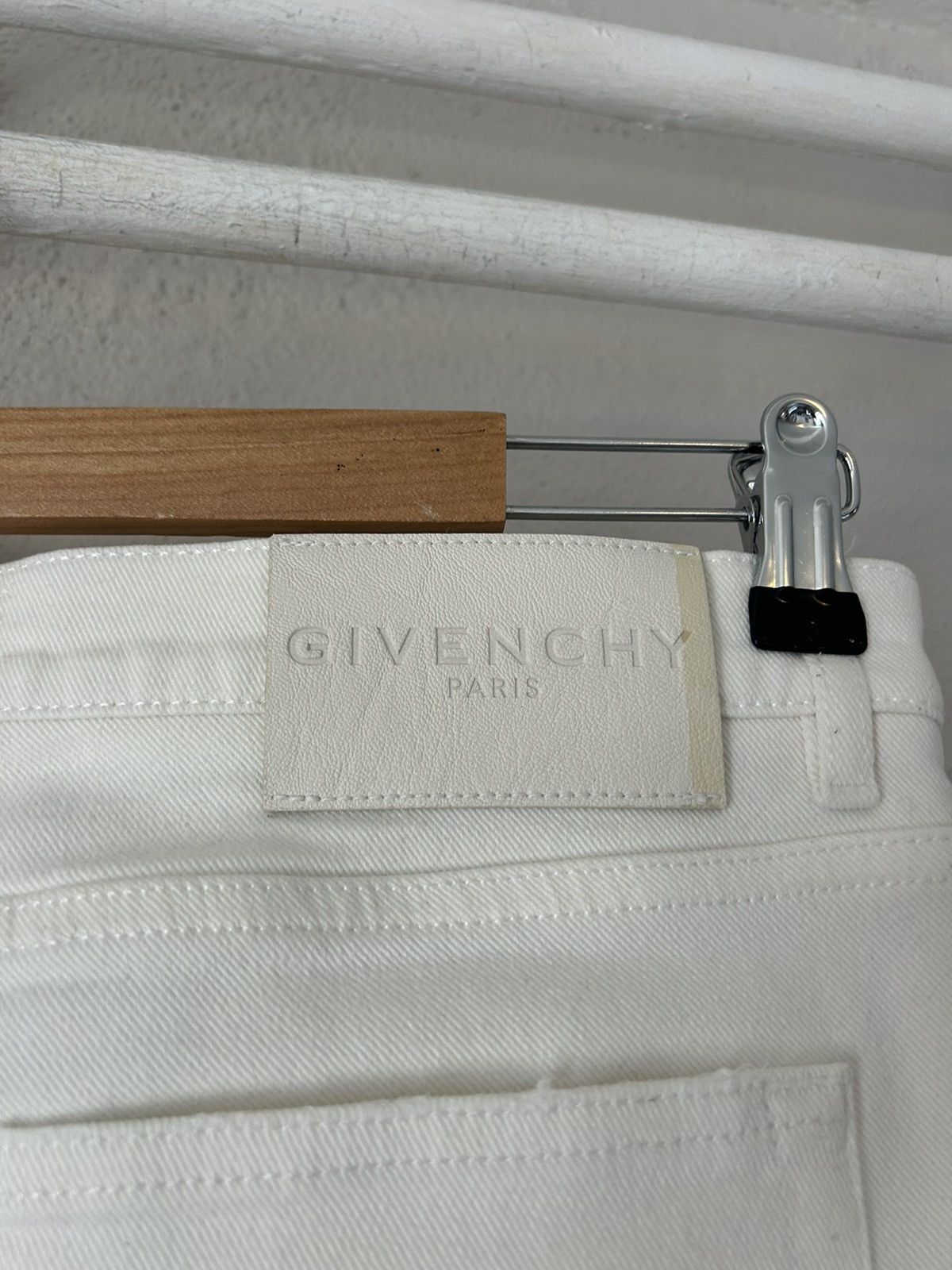 Givenchy White Distressed Ripped Knee Jeans Size US 32 / EU 48 - 14 Thumbnail