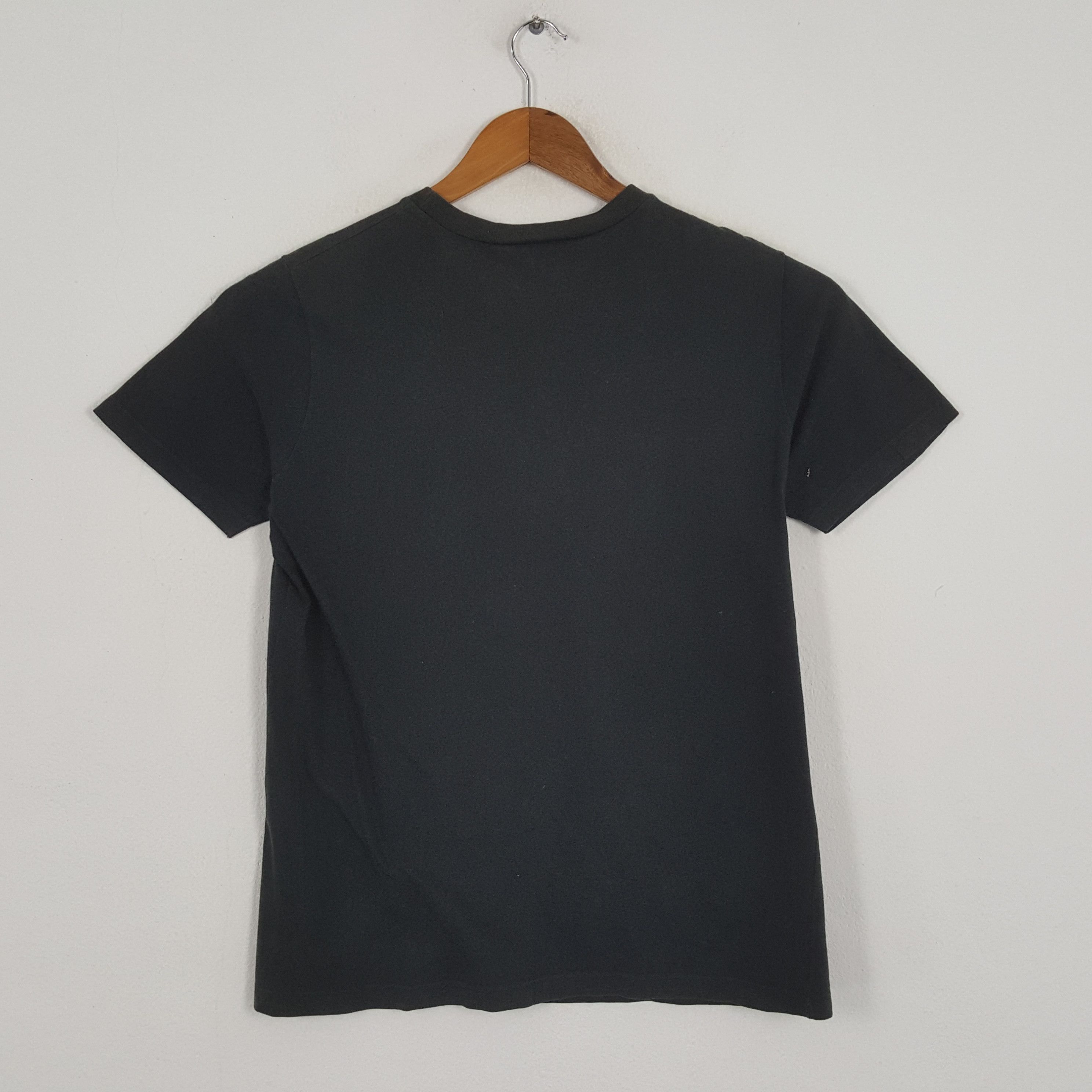 Fendi × Vintage Vintage FENDI Italian Fashion Brand Used T-Shirts Size US M / EU 48-50 / 2 - 3 Thumbnail