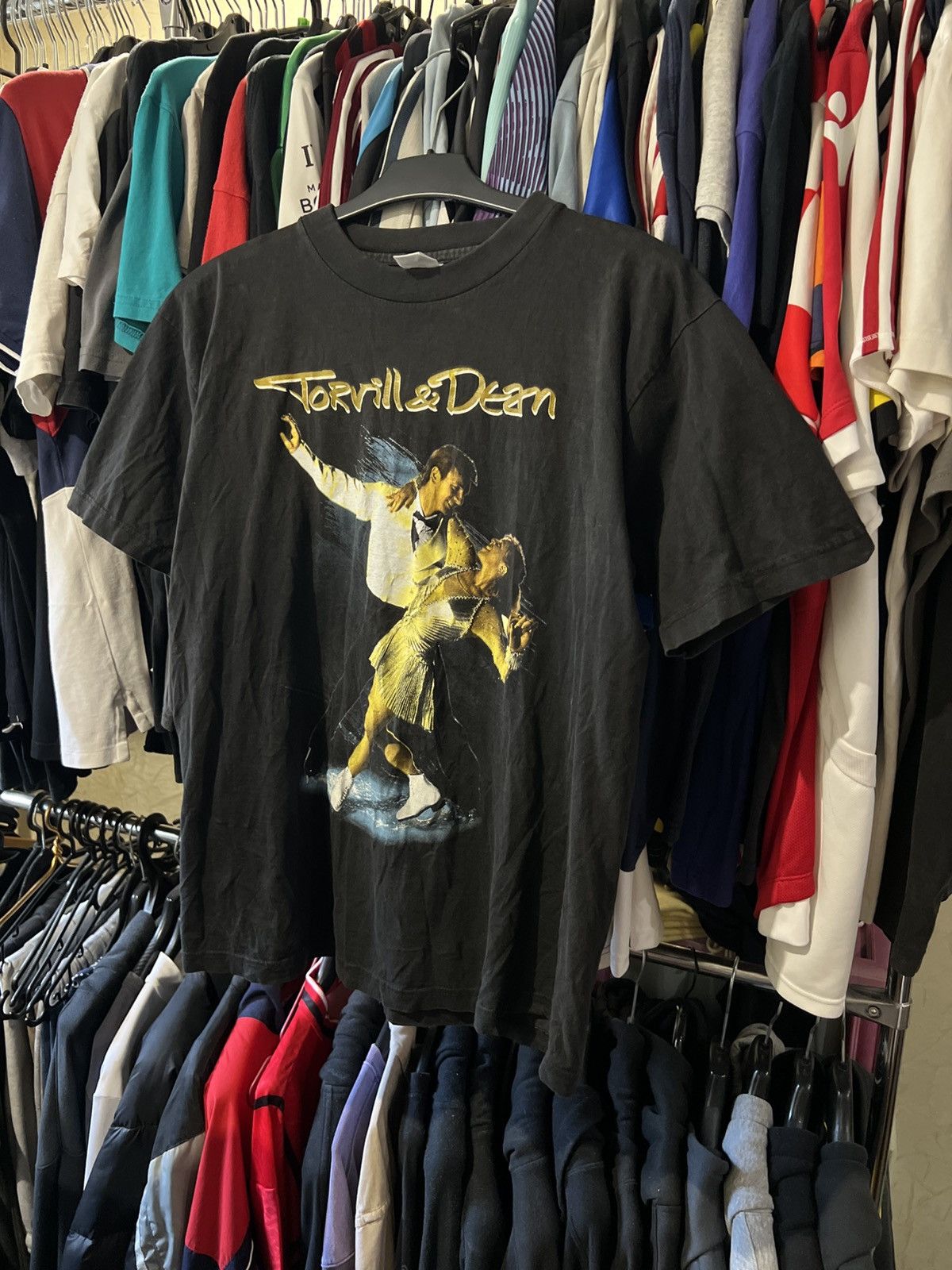 Band Tees 1995 VINTAGE TORVILL & DEAN ICESKATING FACE THE MUSIC WORLD Size US L / EU 52-54 / 3 - 1 Thumbnail