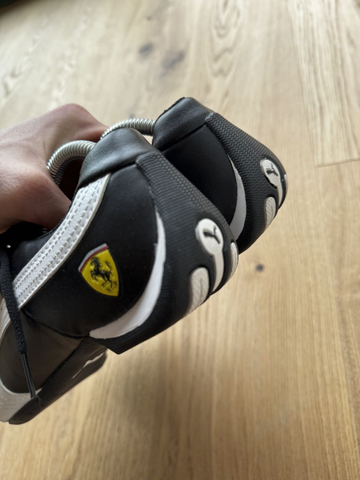 Ferrari × Puma Puma x Ferrari shoes vintage Size US 7 / EU 40 - 3 Thumbnail