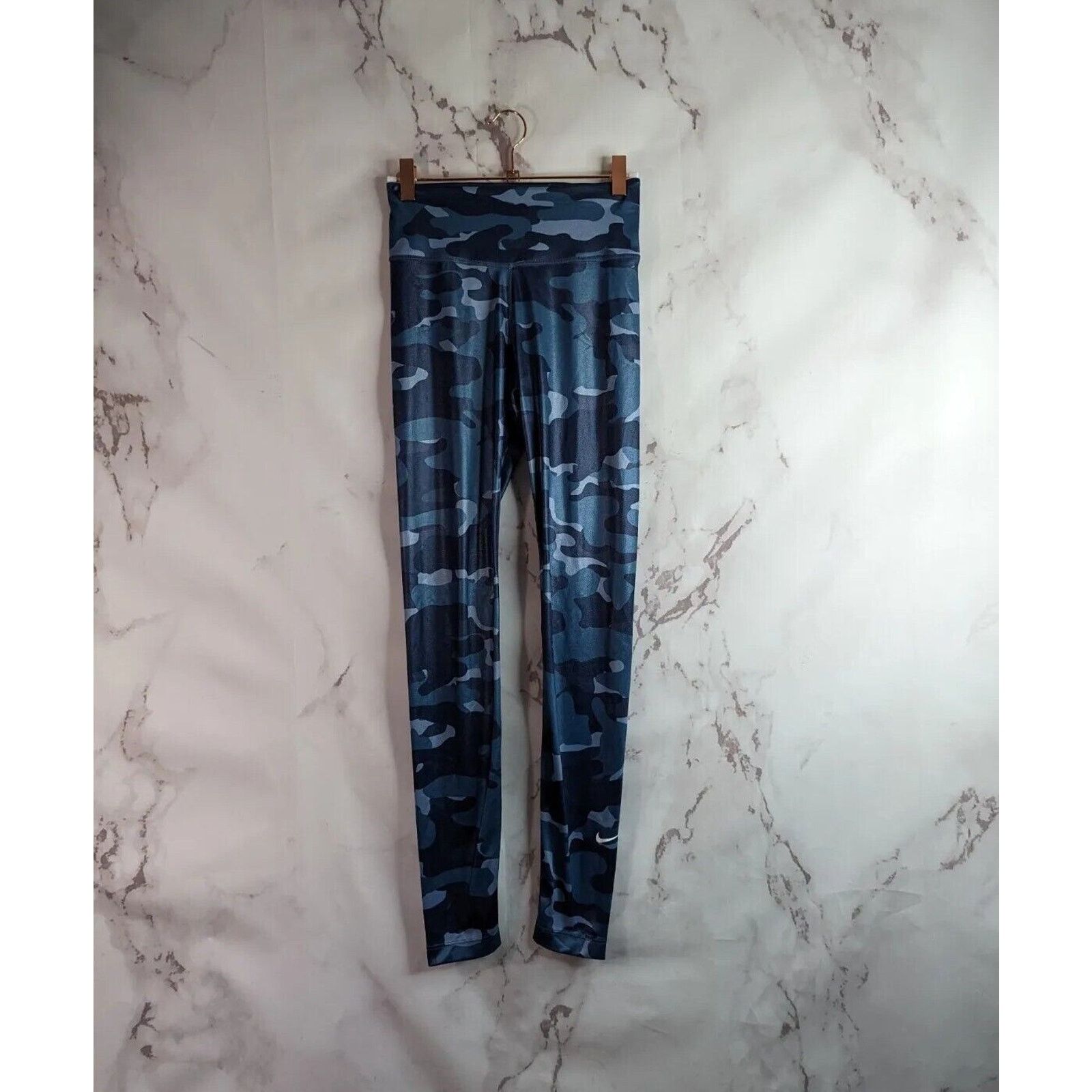 Nike Nike Leggings Women XS Blue Camo Shimmer High Rise Crop One Size 26" / US 2 / IT 38 - 1 Thumbnail