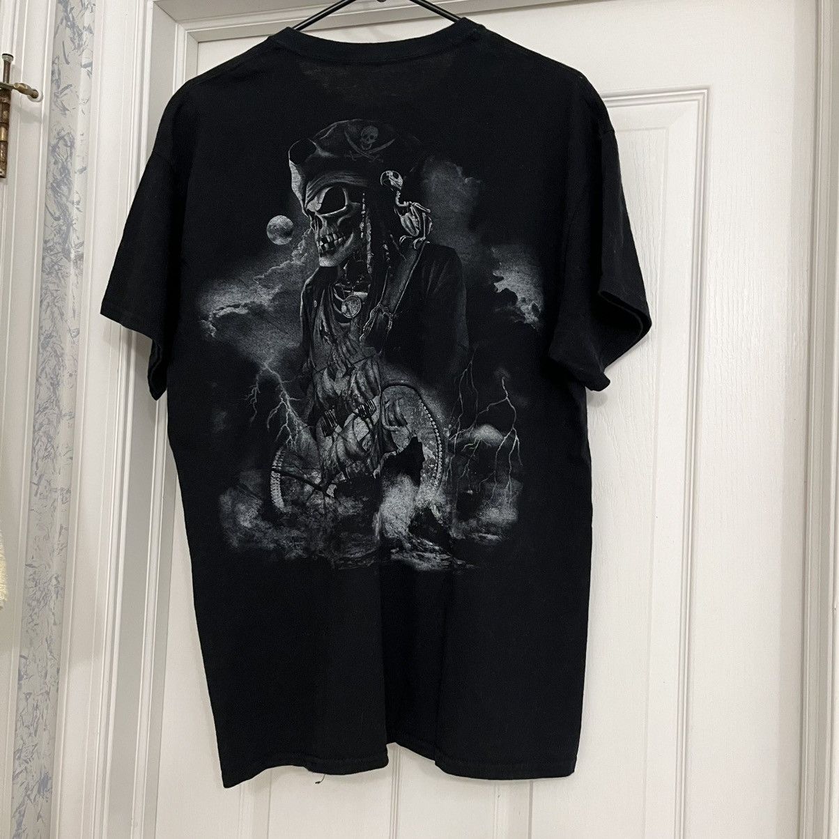 Vintage Vintage pirate skull tee Size US L / EU 52-54 / 3 - 2 Thumbnail