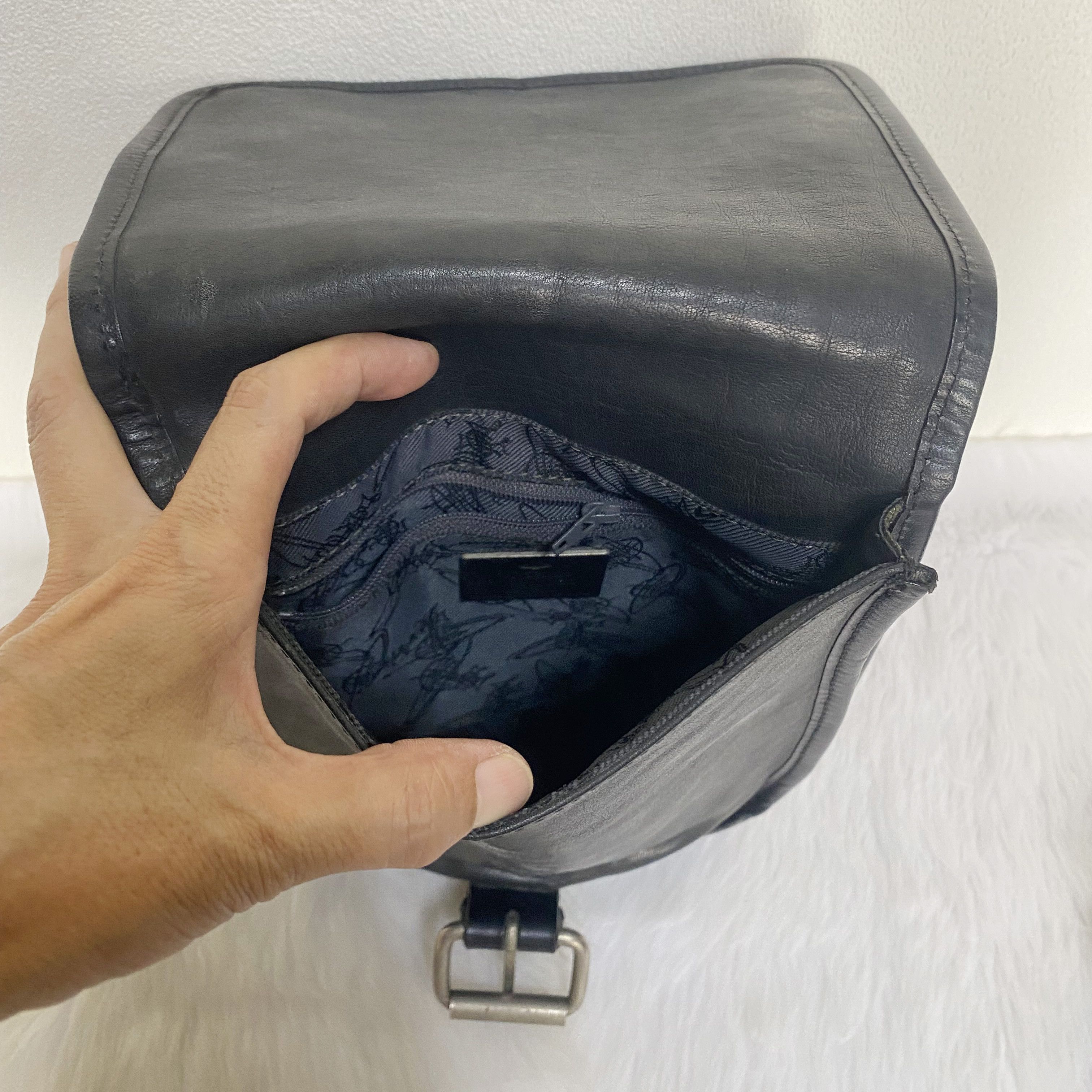 Vivienne Westwood Sacoche Black Orb Logo Embossed Leather Crossbody Bag Size ONE SIZE - 11 Thumbnail