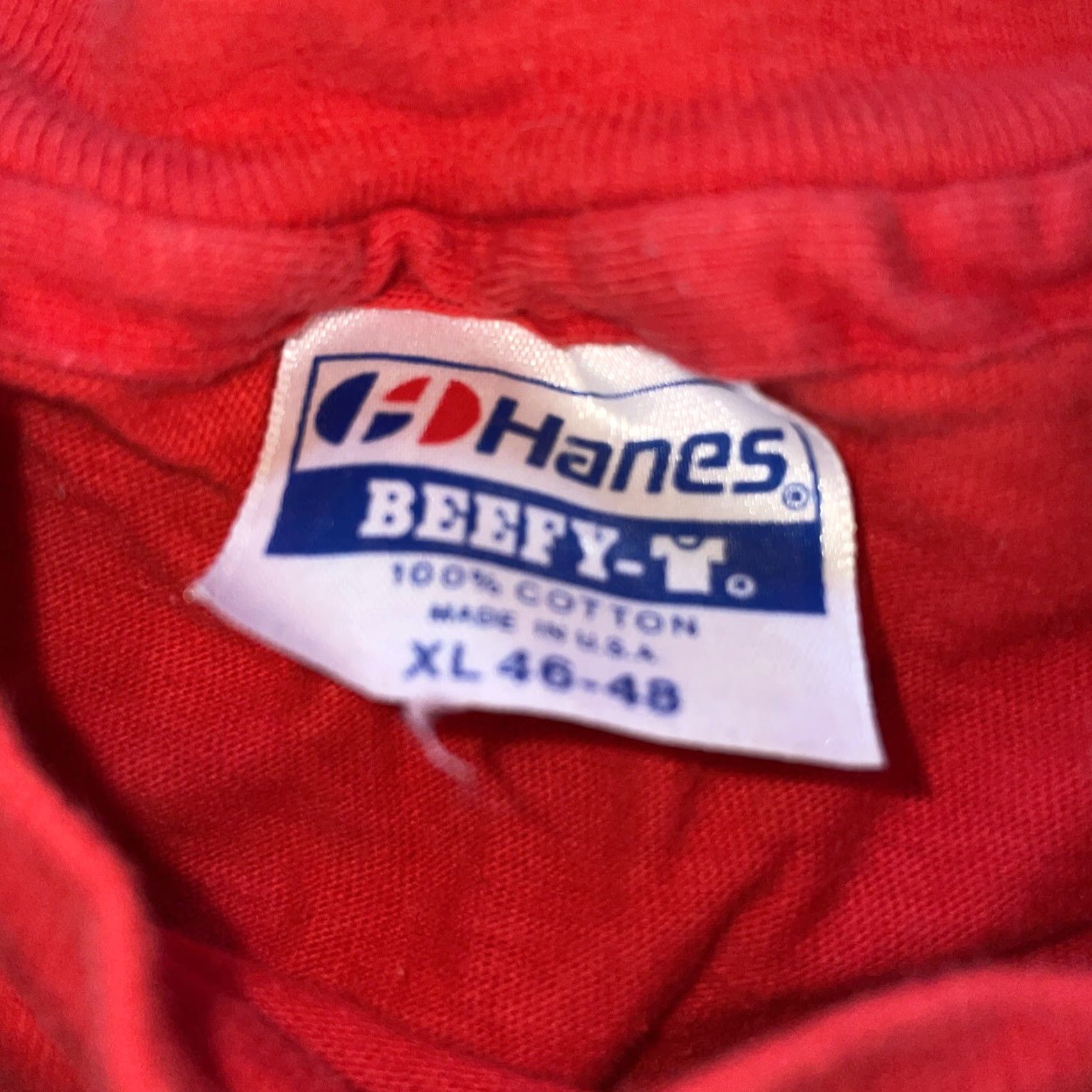 Hanes VINTAGE Hanes T-Shirt Red Graphic 100% Cotton XL Mens Stitch Tee Size US XL / EU 56 / 4 - 4 Thumbnail