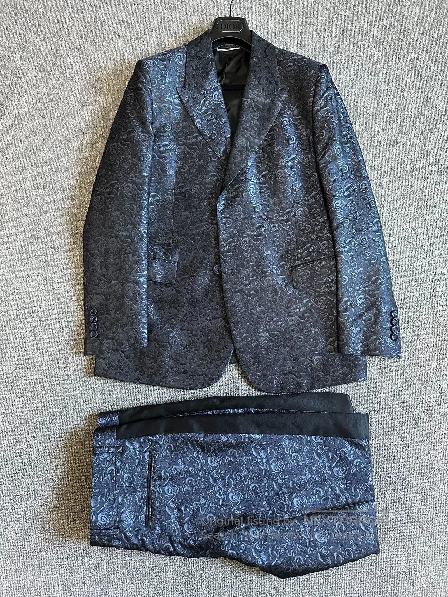 Dior Dior Silk Printed Embossed Suit. Size US M / EU 48-50 / 2 - 1 Thumbnail