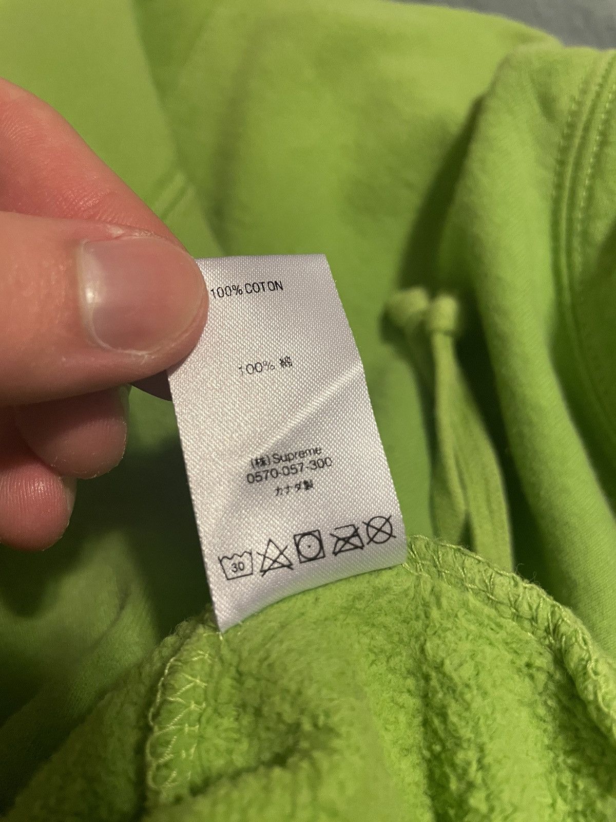 Supreme Supreme ss19 tag logo lime Size US L / EU 52-54 / 3 - 8 Thumbnail