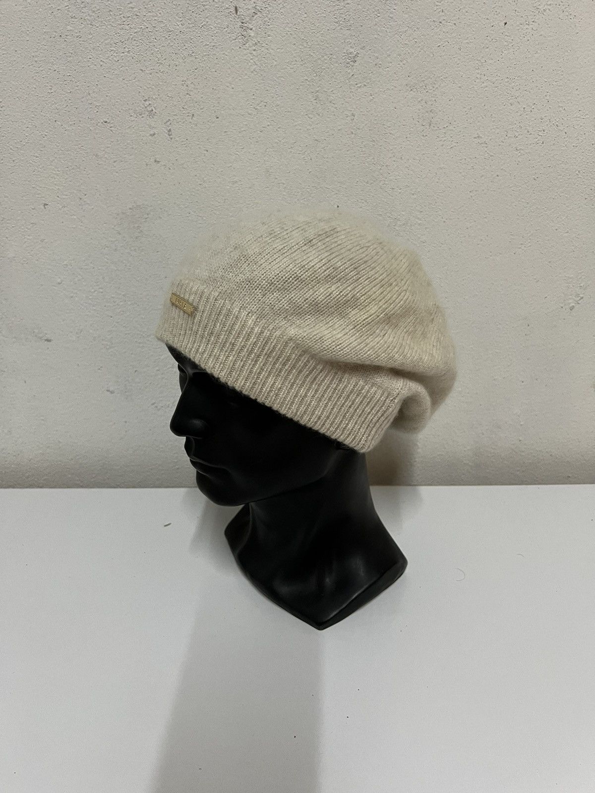 Furla Furla Beanie Hats Size ONE SIZE - 3 Thumbnail
