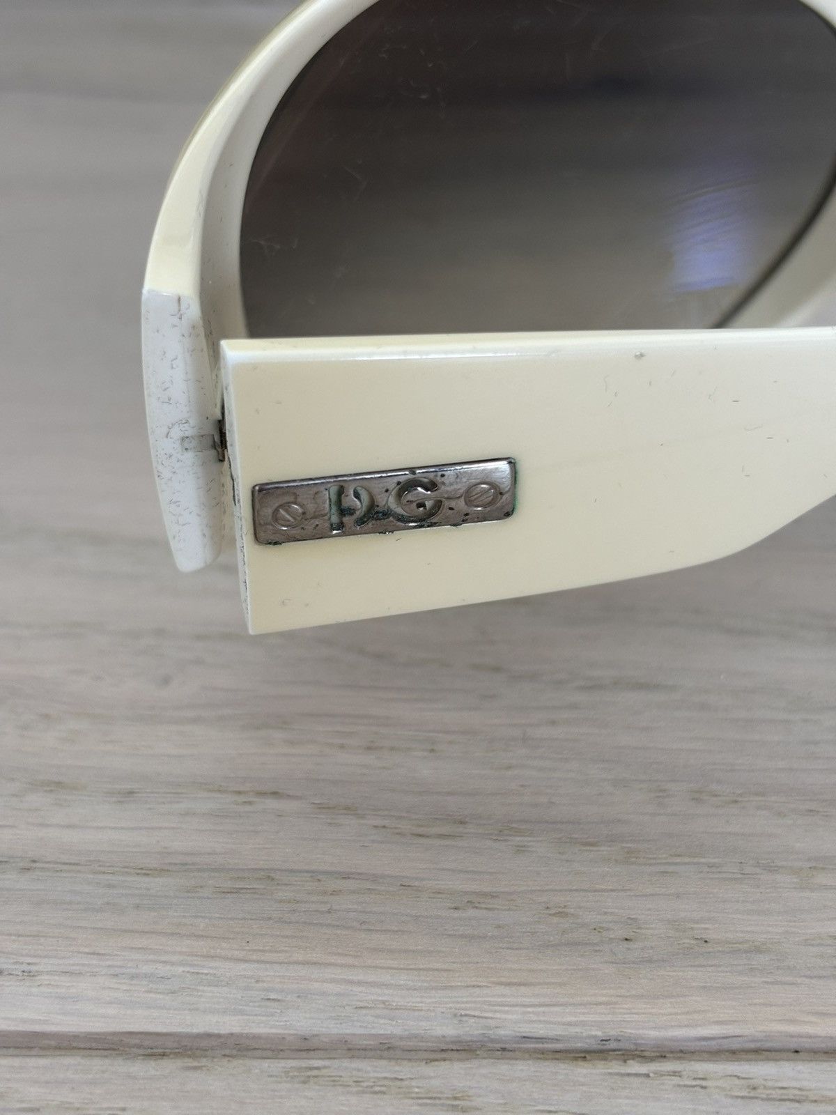 Dolce & Gabbana Dolce & Gabbana White Frame Sunglasses Size ONE SIZE - 3 Thumbnail