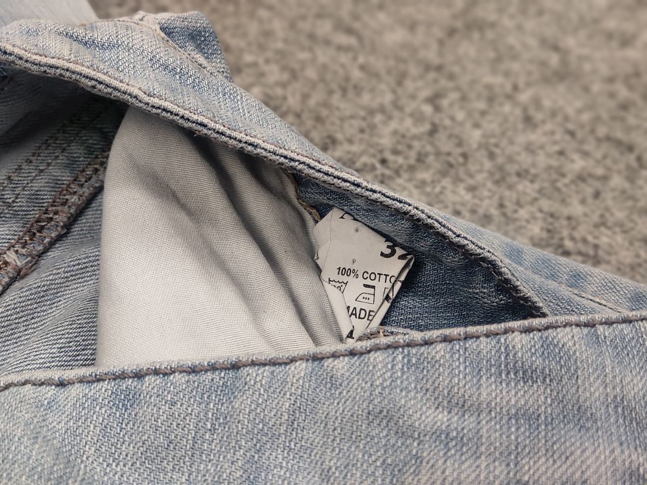 Emporio Armani Vintage Emporio Armani Y2K Style Metal logo Blue denim Jeans Size US 32 / EU 48 - 13 Thumbnail