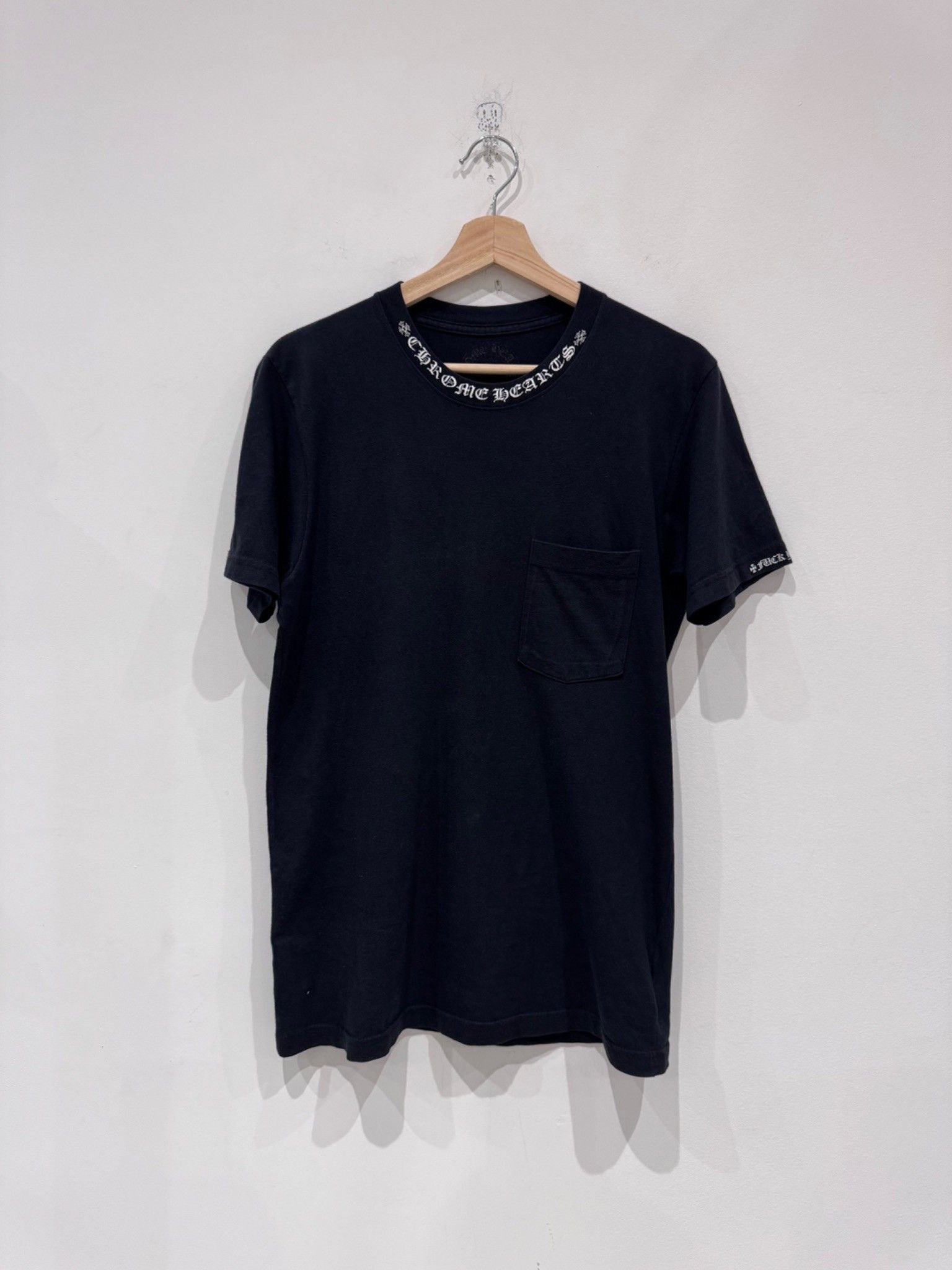 Chrome Hearts Chrome Hearts Neck Logo Shirt Black Size US M / EU 48-50 / 2 - 1 Thumbnail