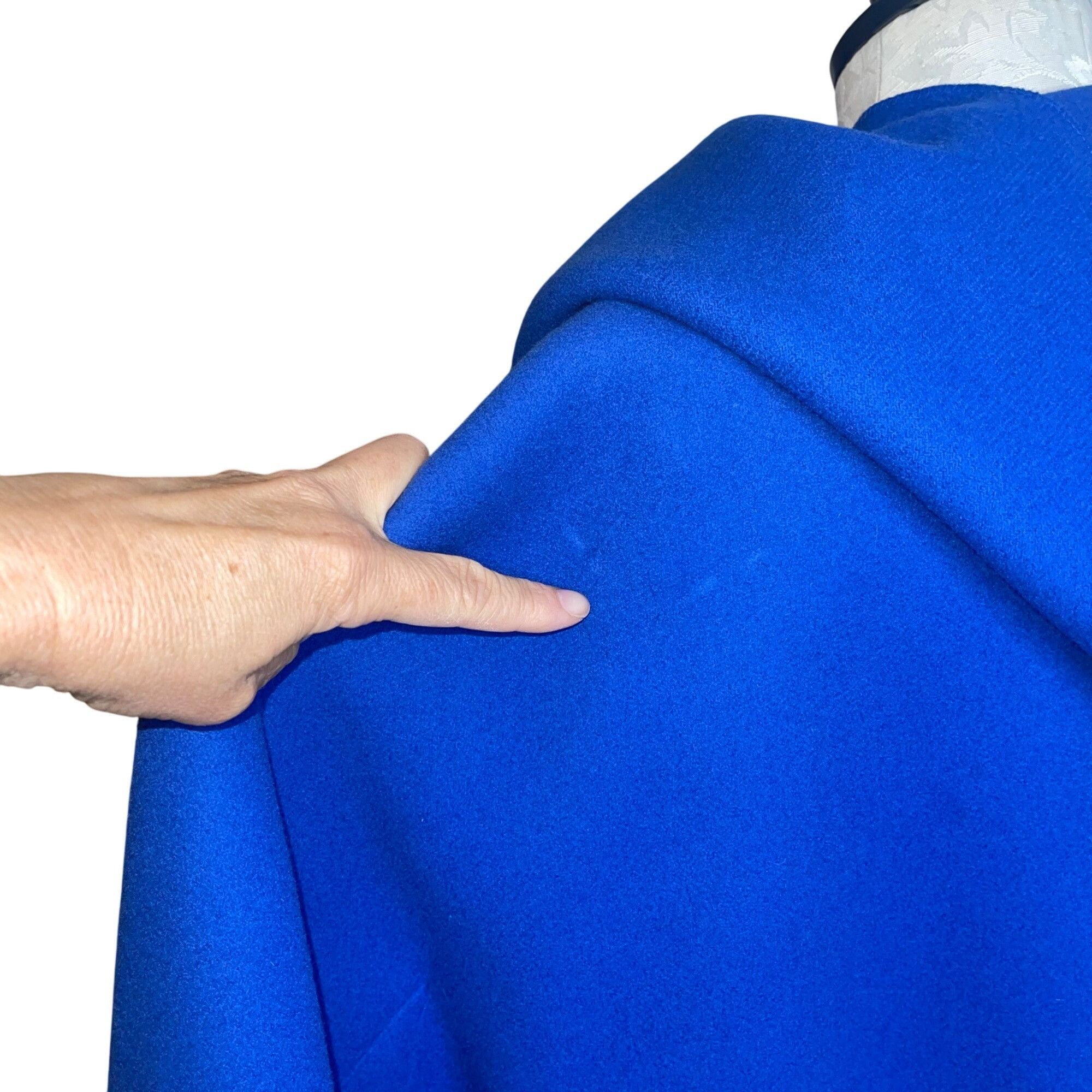 Saks Fifth Avenue Saks Fifth Avenue Vintage Womens Coat Size 4 Blue Size S / US 4 / IT 40 - 8 Thumbnail