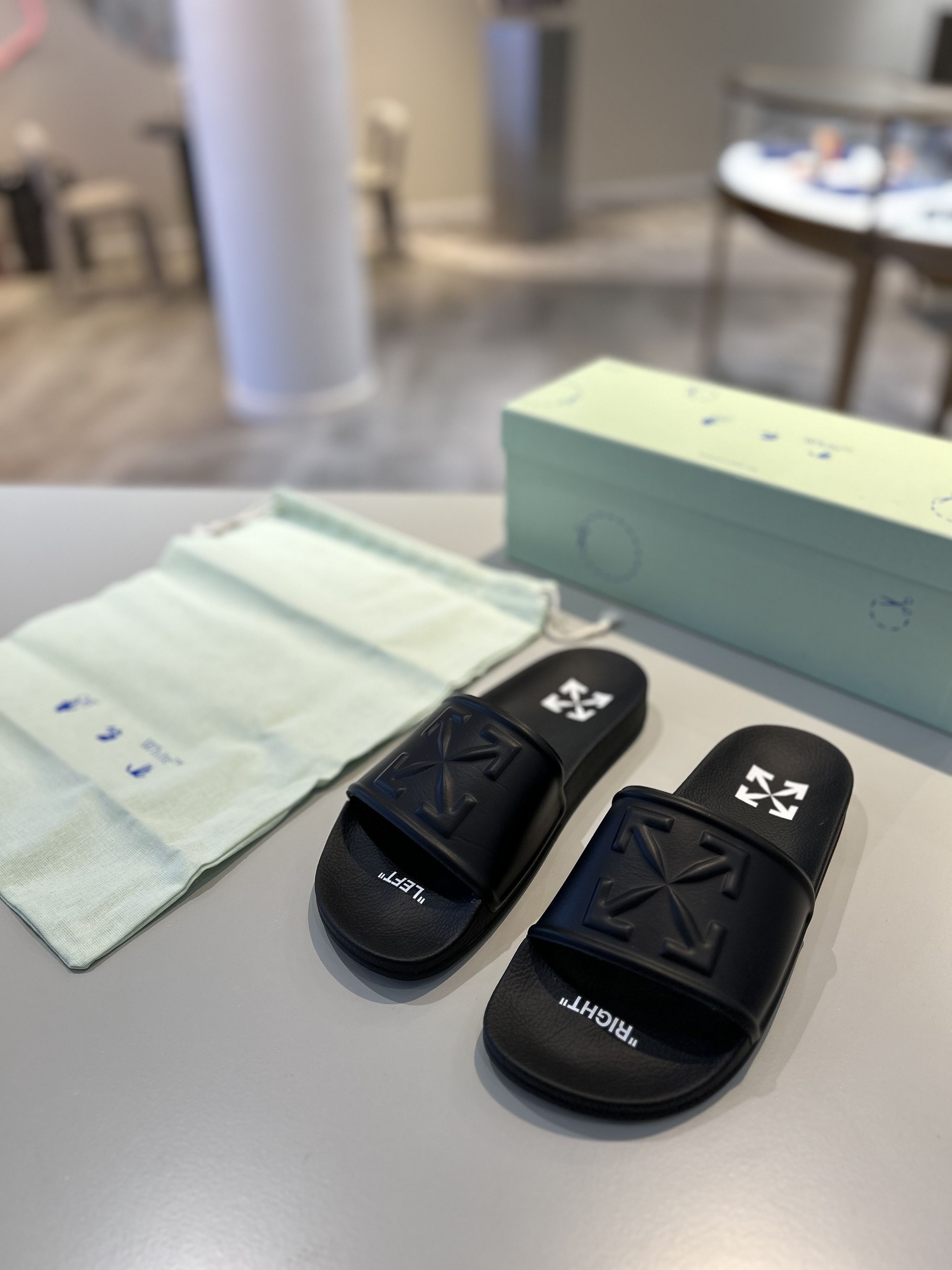 Off-White OFF-WHITE Arrows Embossed Slides Size US 6 / EU 39 - 4 Thumbnail