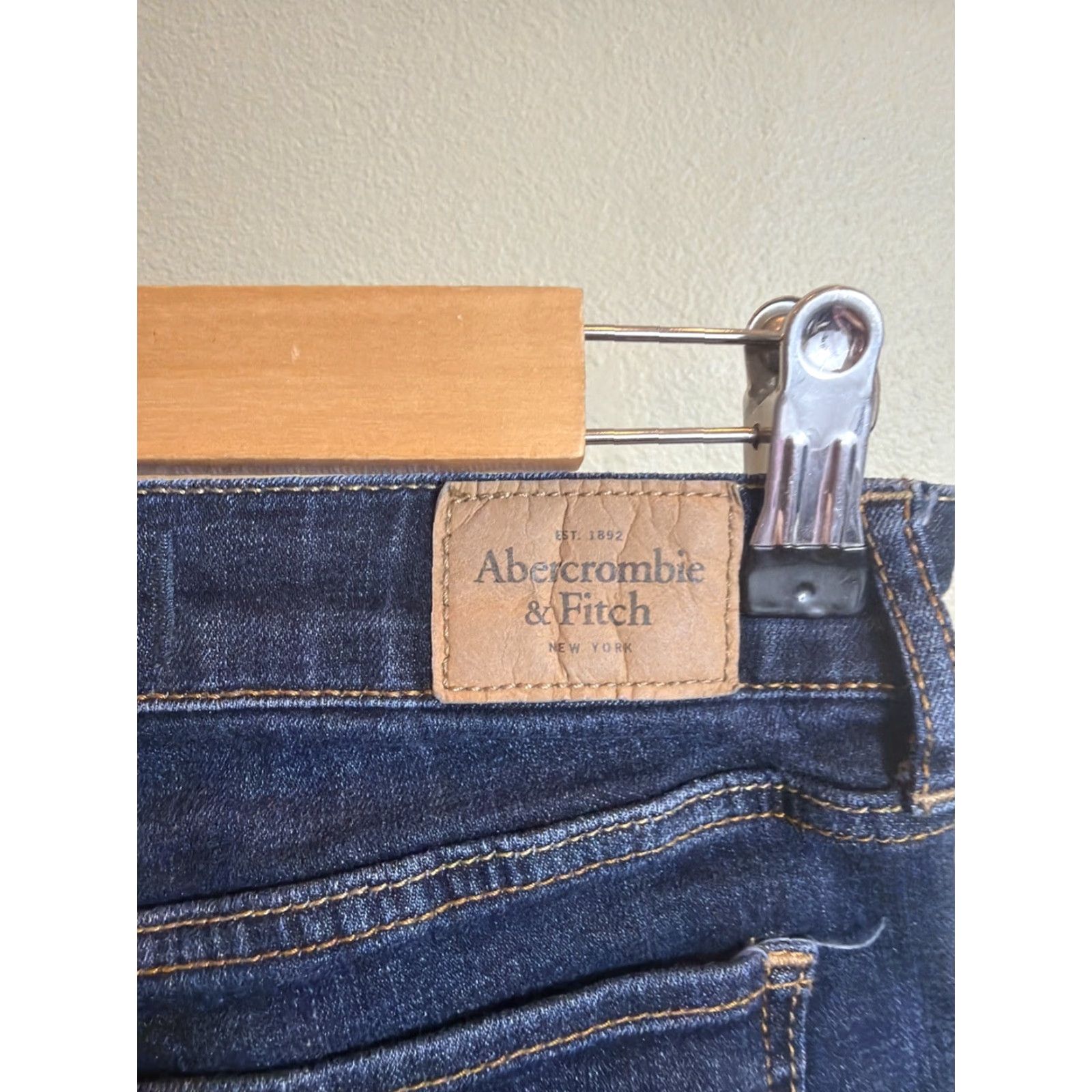Abercrombie & Fitch Abercrombie Fitch Women’s Skinny Jeans Dark Wash Distressed 24x27 Low Rise 00 Blue Size 24" / US 00 / IT 34 - 6 Thumbnail