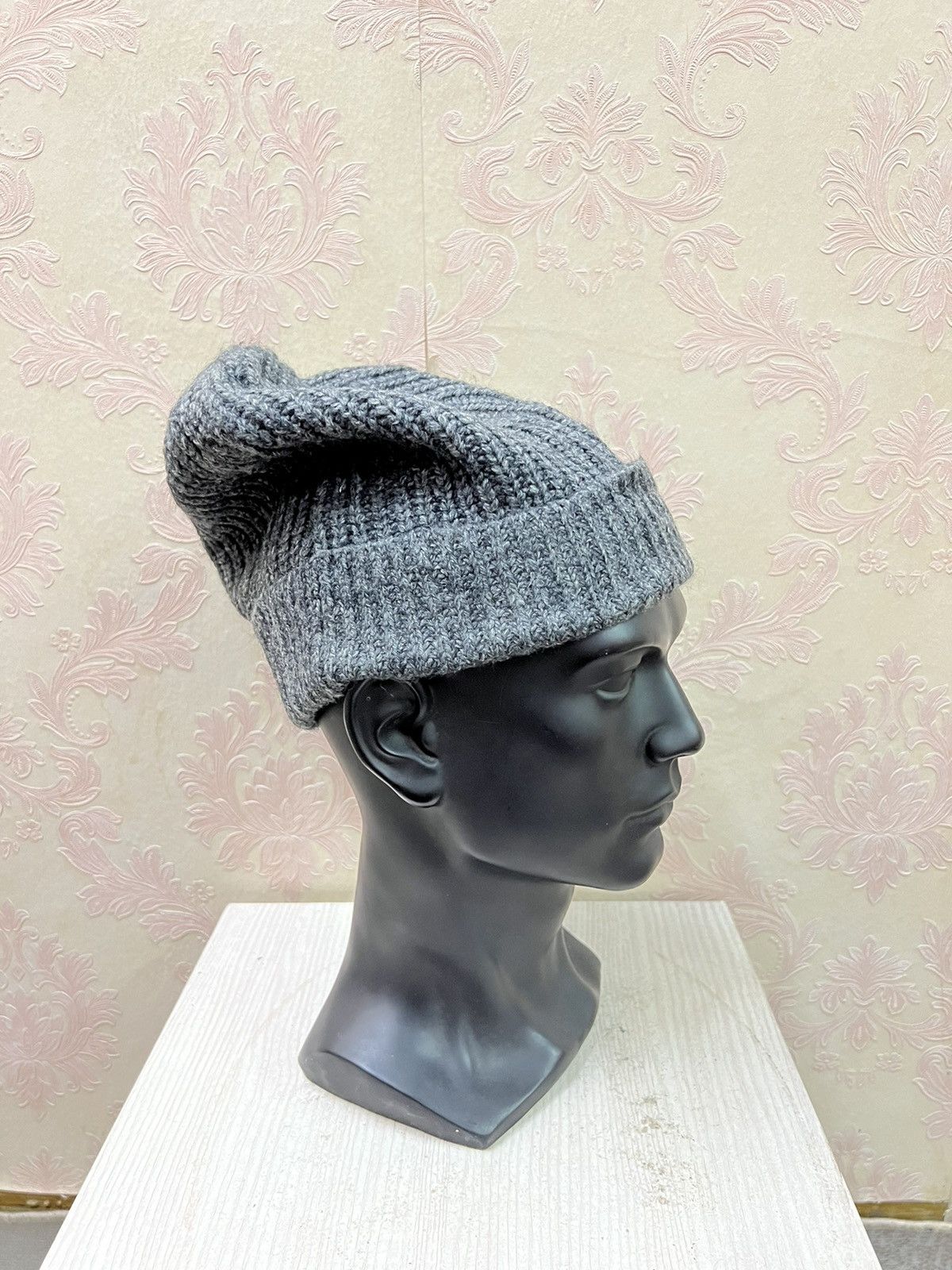Gap Gap Plain Beanie Hats Size ONE SIZE - 4 Thumbnail