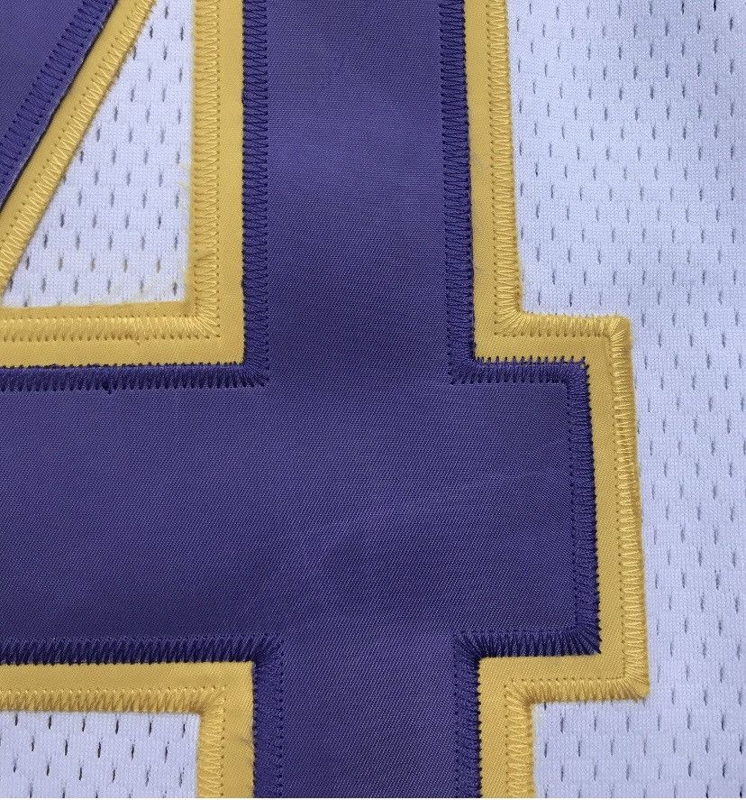 Reebok VTG Reebok Randy Moss MN Vikings Stitched Football Jersey Size US XXL / EU 58 / 5 - 10 Thumbnail