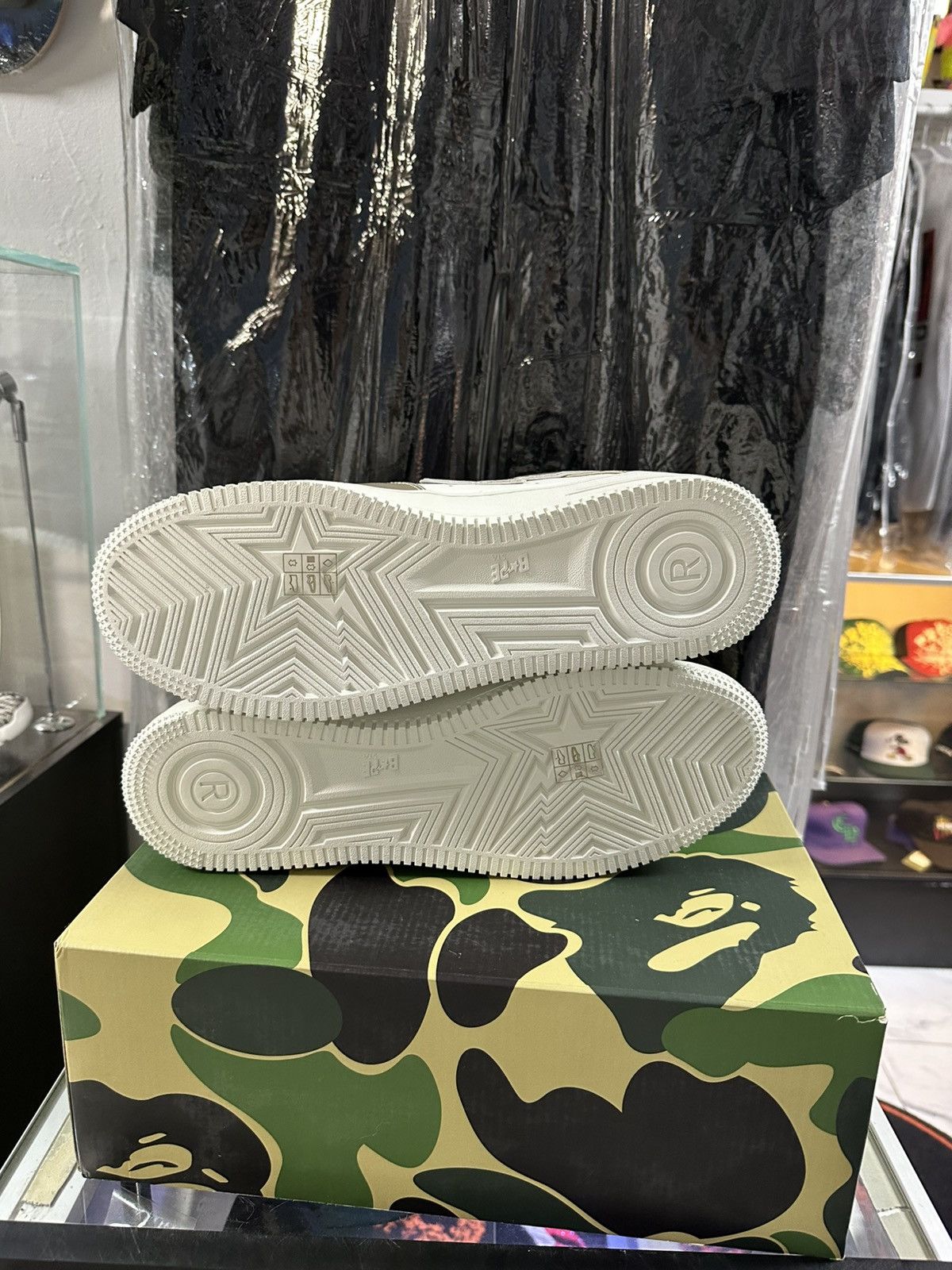 Bape Bape Bapesta (Gold/White) Size US 13 / EU 46 - 5 Thumbnail
