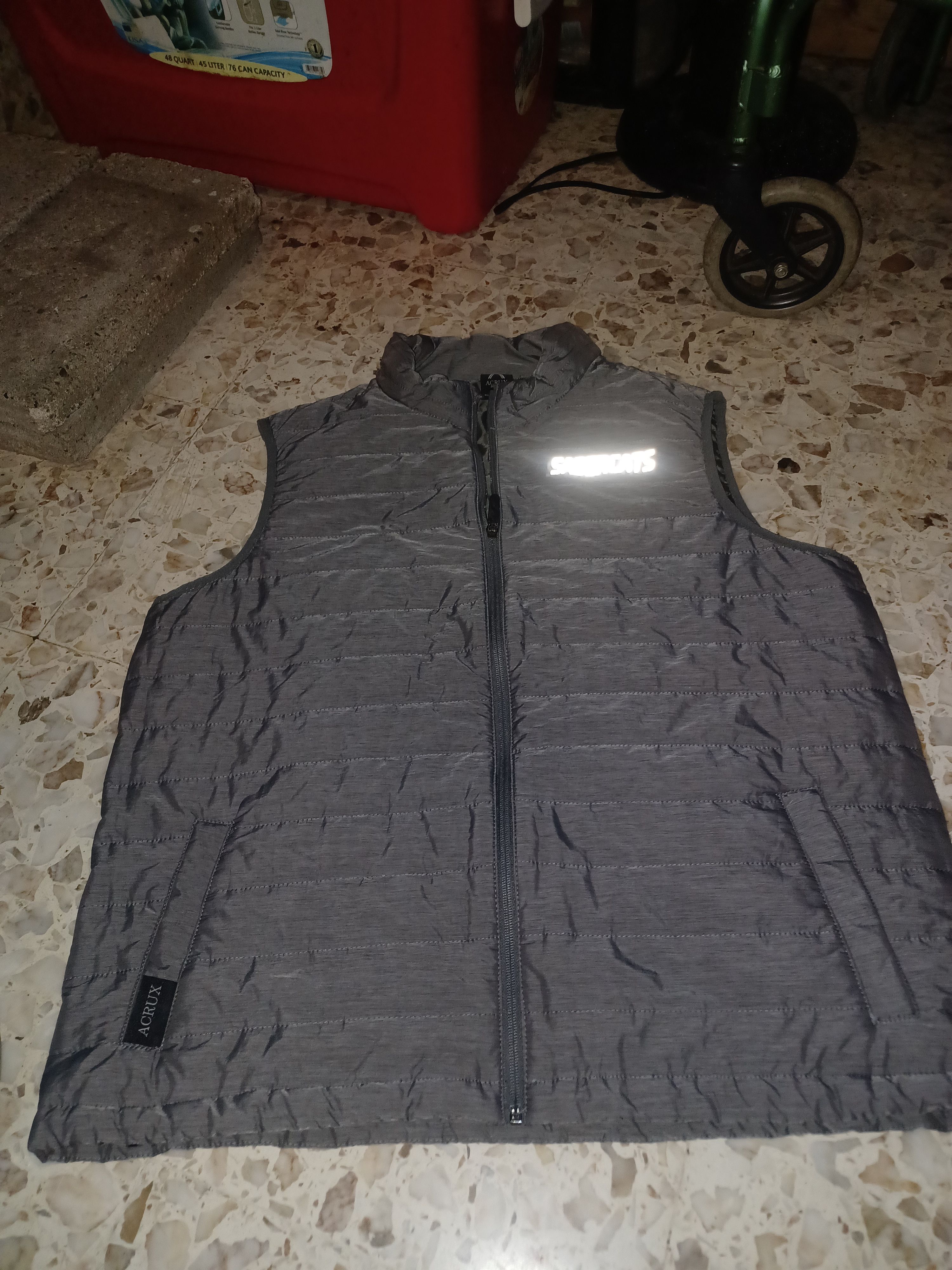 Other ACRUX Men's Quilted Vest XL Gray "Sabercats" Size US XL / EU 56 / 4 - 1 Thumbnail