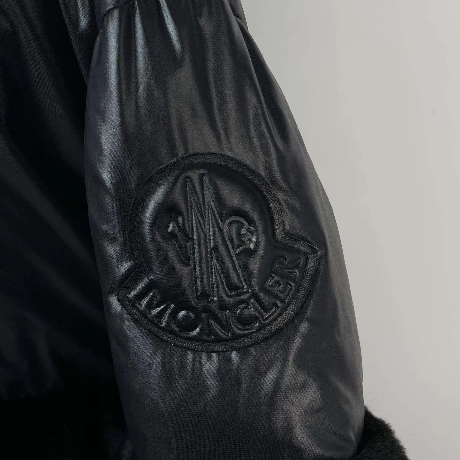 Moncler Moncler velvet paneled down jacket black size 1 Size S / US 4 / IT 40 - 3 Thumbnail