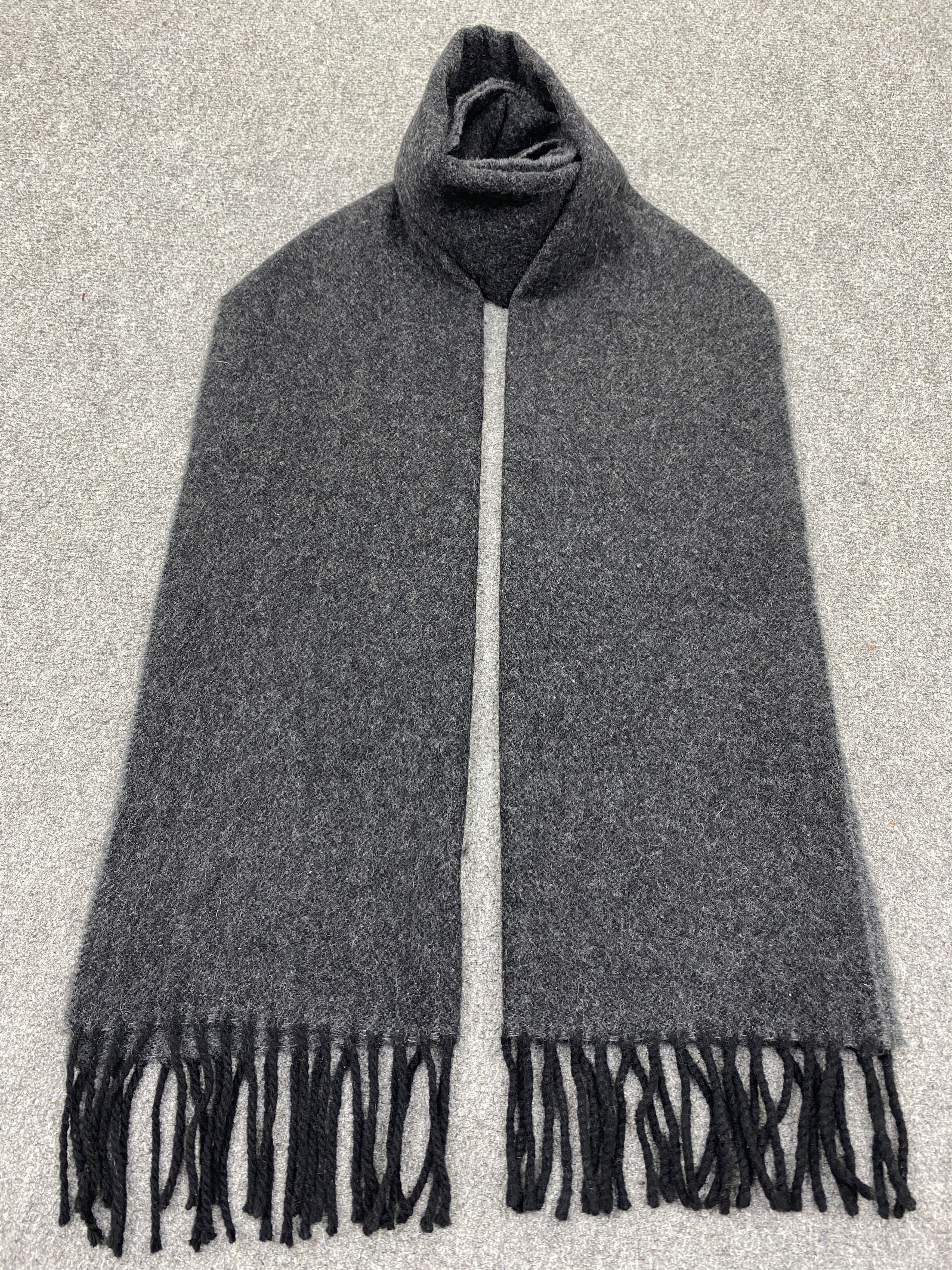 Polo Ralph Lauren Polo Ralph Lauren Grey Scarf / Muffler / Neckwear SC0091 Size ONE SIZE - 1 Thumbnail