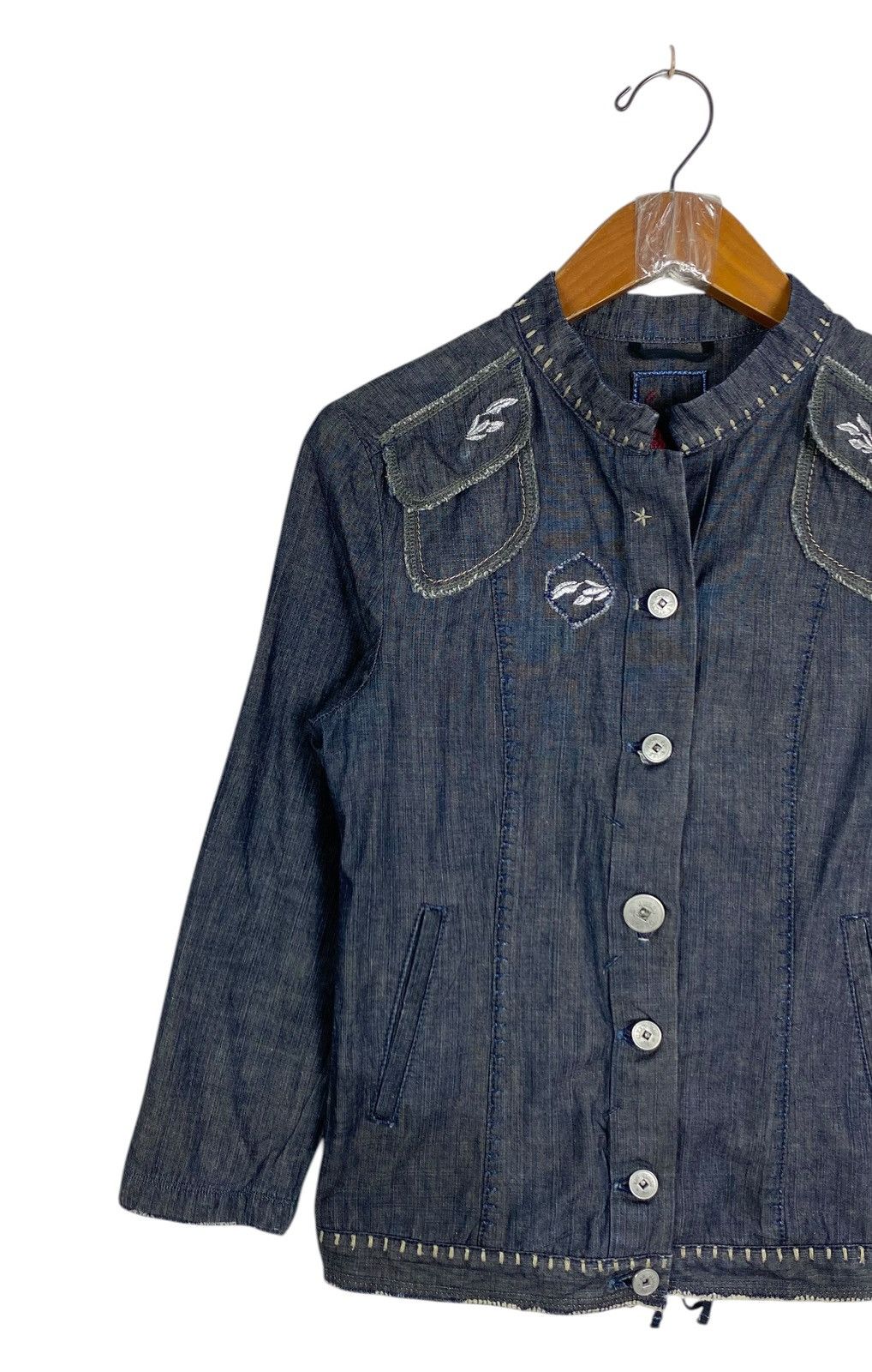 Marithe + Francois Girbaud Rare‼️ Vintage Marithe Francois Girbaud Light Denim Jacket Size S / US 4 / IT 40 - 2 Thumbnail